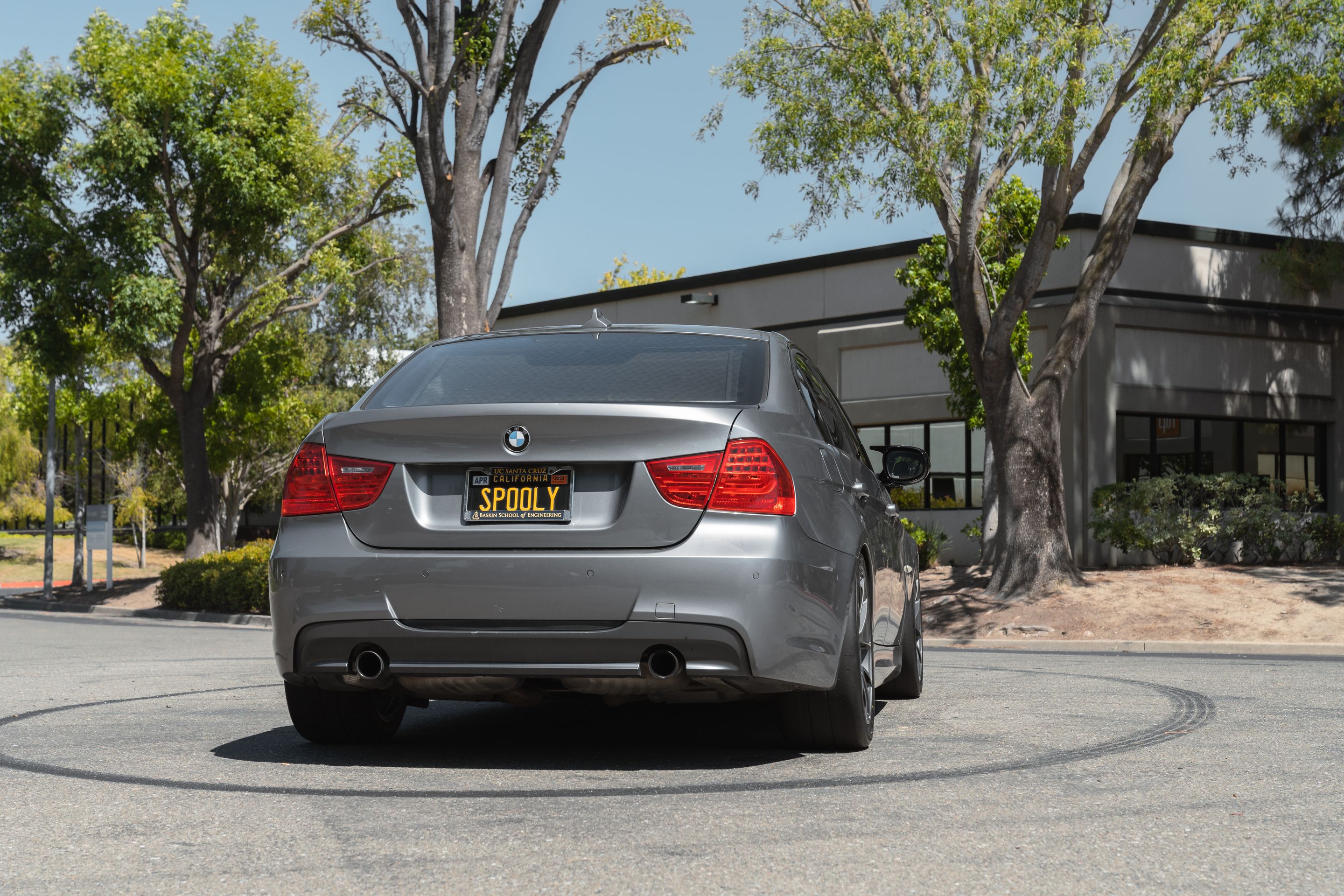 Grey BMW E90 LCI Sedan 3 Series with 17" VS-5RS Apex wheels in Anthracite