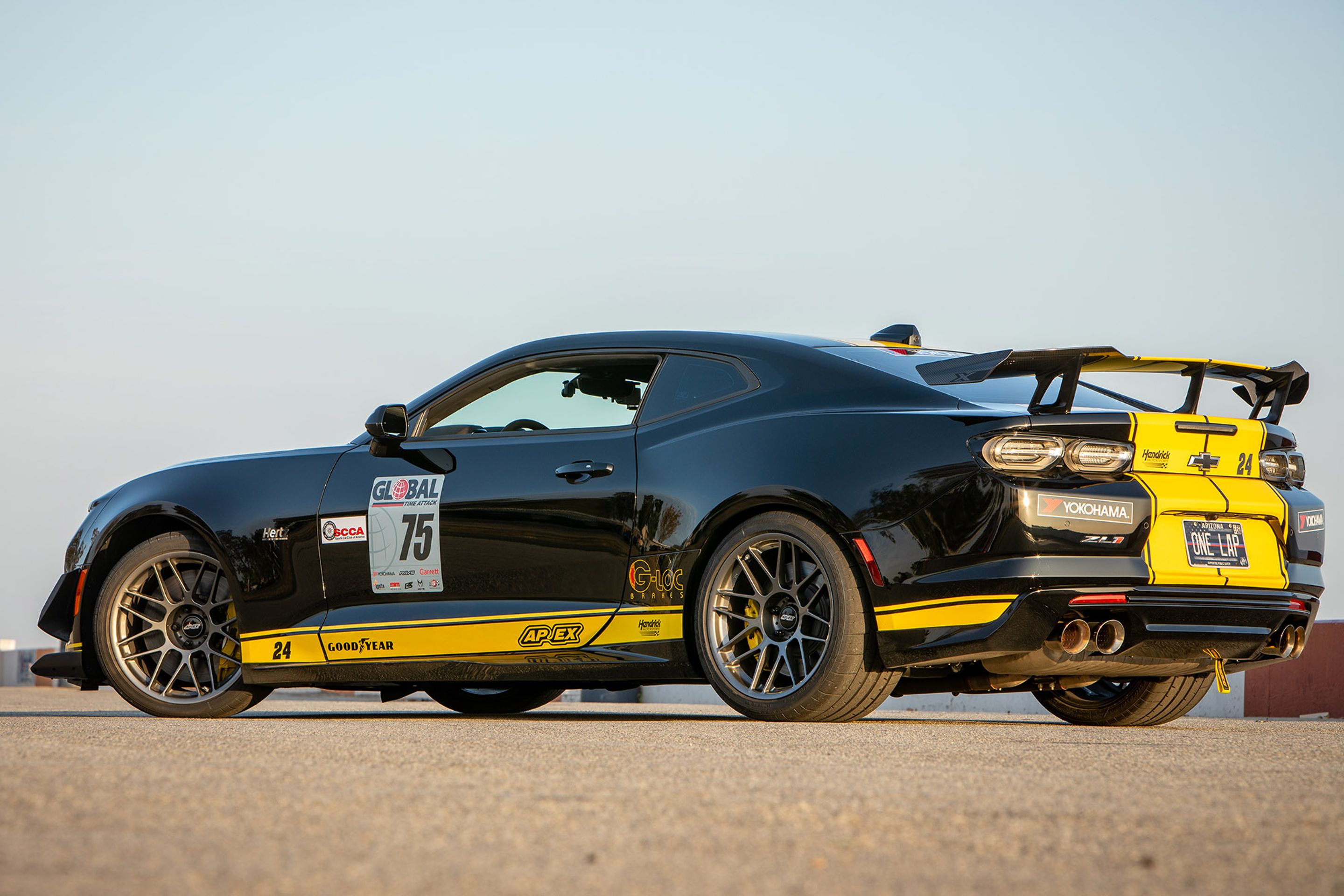 Black Chevrolet 6th Gen Camaro ZL1 1LE with 19" ARC-8 Apex wheels in Anthracite