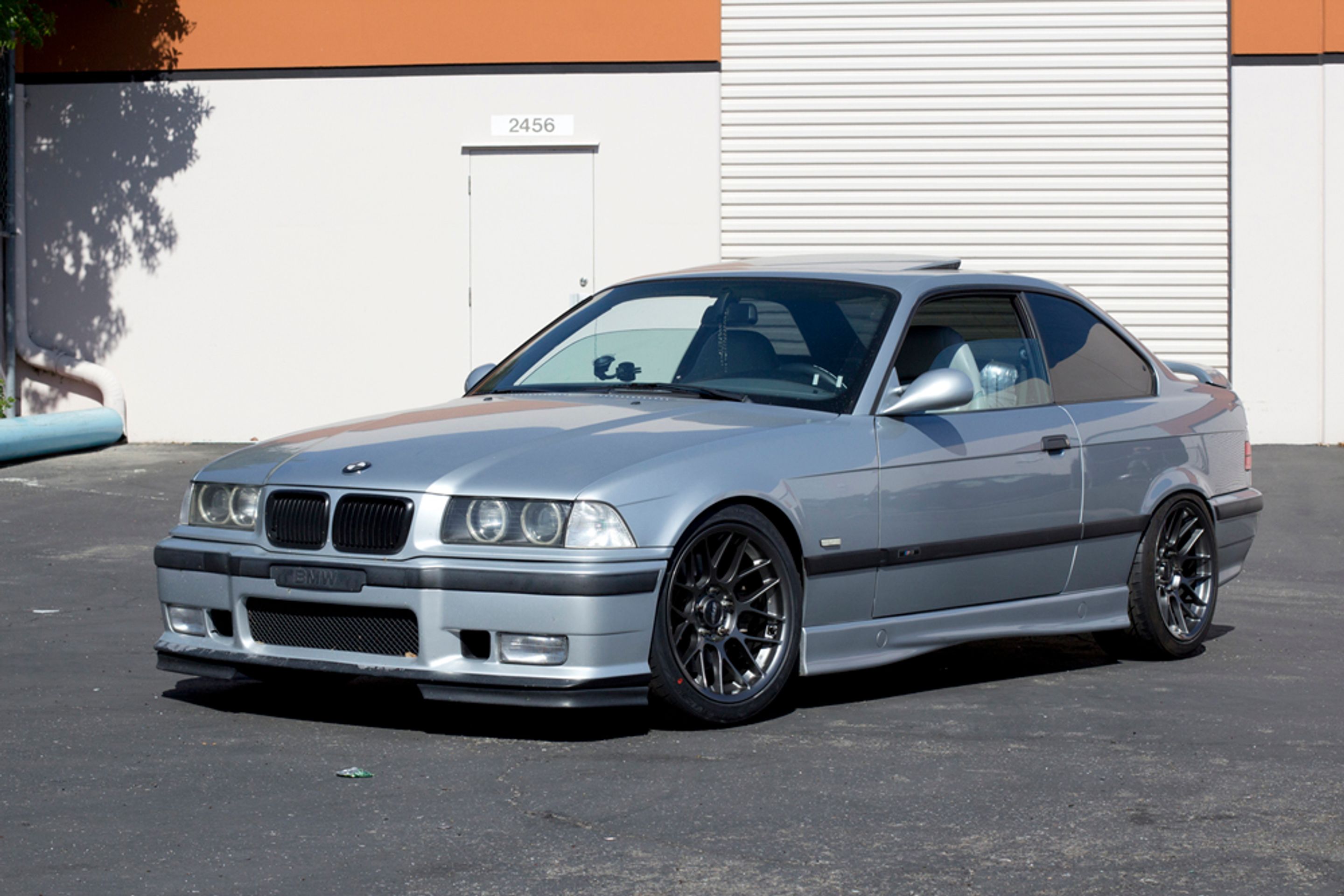 Silver BMW E36 M3 with 17" ARC-8 Apex wheels in Anthracite