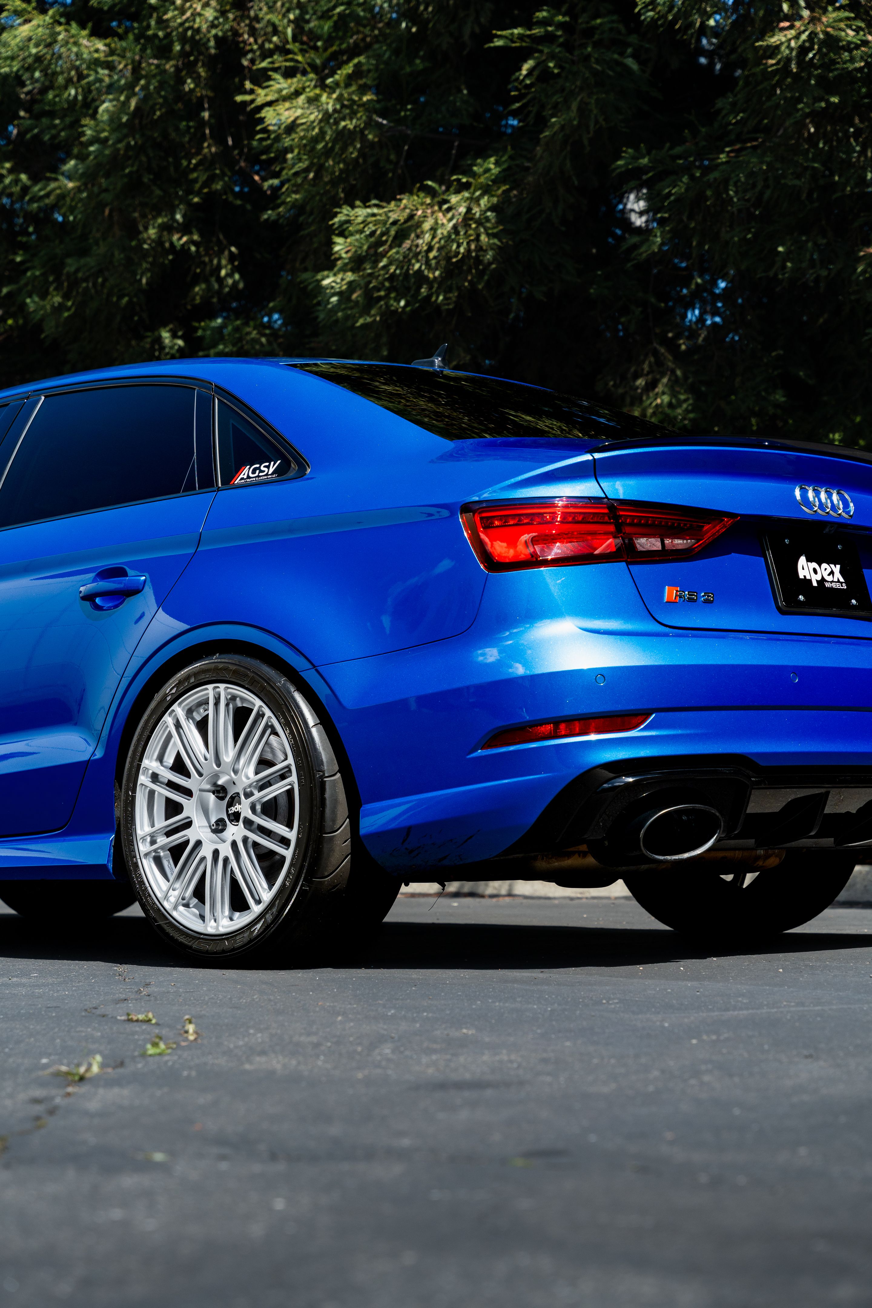 Blue Audi 8V RS 3 with 18" TC-10RT Apex wheels in Race Silver