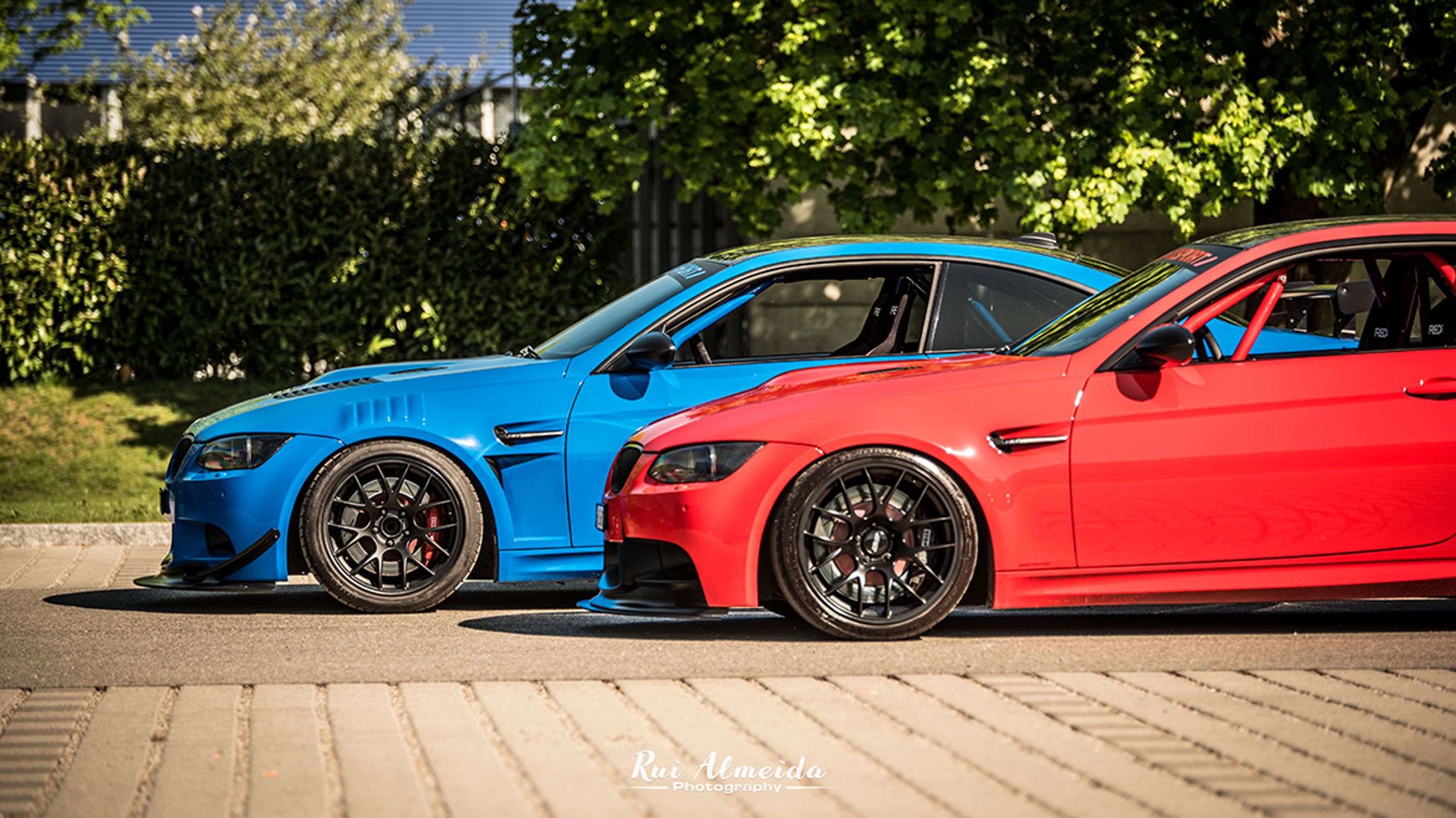 Blue BMW E92 Coupe M3 with 18" EC-7 Apex wheels in Satin Black