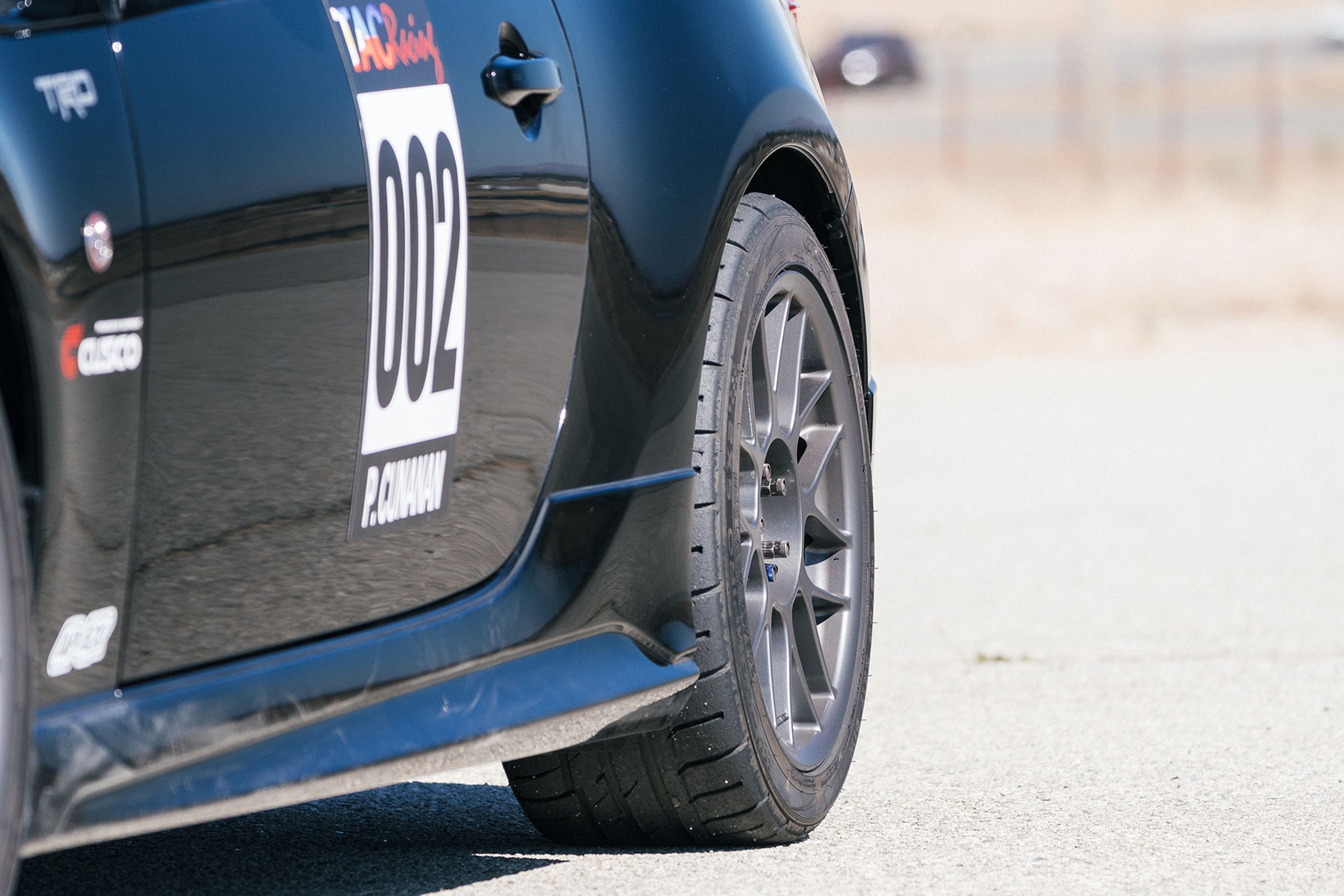 Black Toyota 86 / GT86 / FT86 with 17" ARC-8 Apex wheels in Anthracite