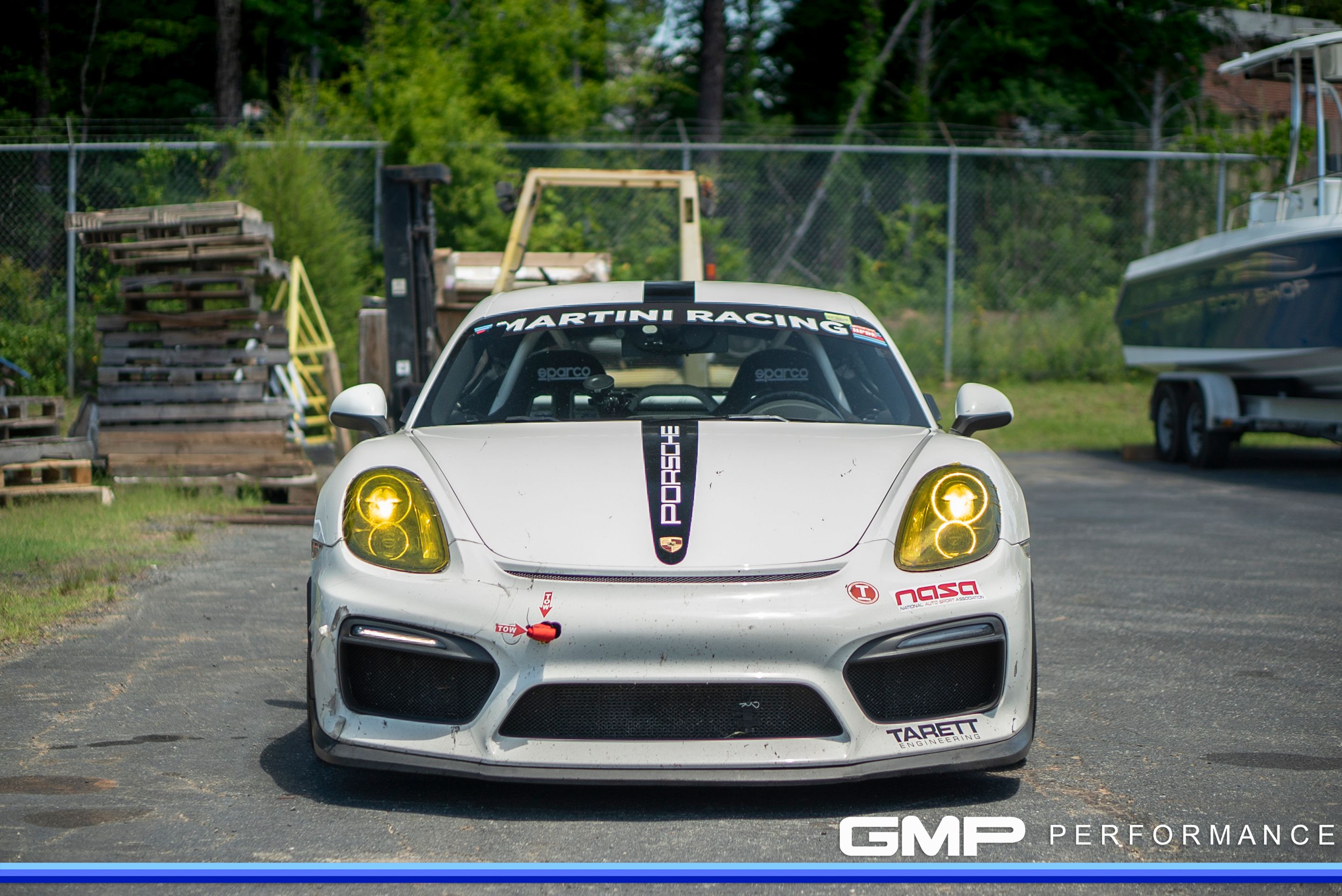 White Porsche 981 Cayman S with 19" VS-5RS Apex wheels in Anthracite