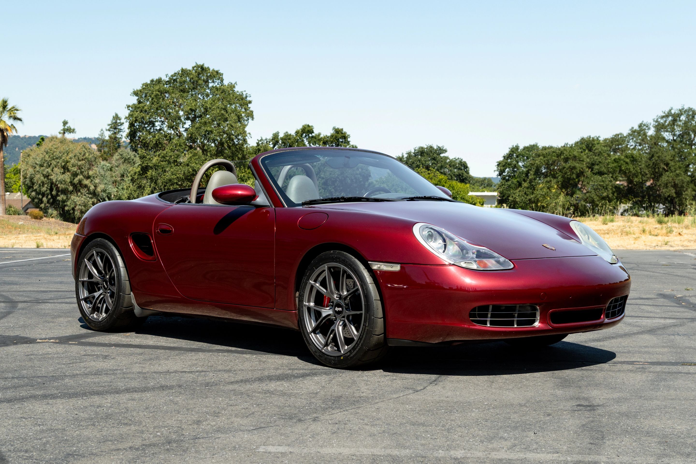 Red Porsche 986 Boxster with 18" VS-5RS Apex wheels in Anthracite
