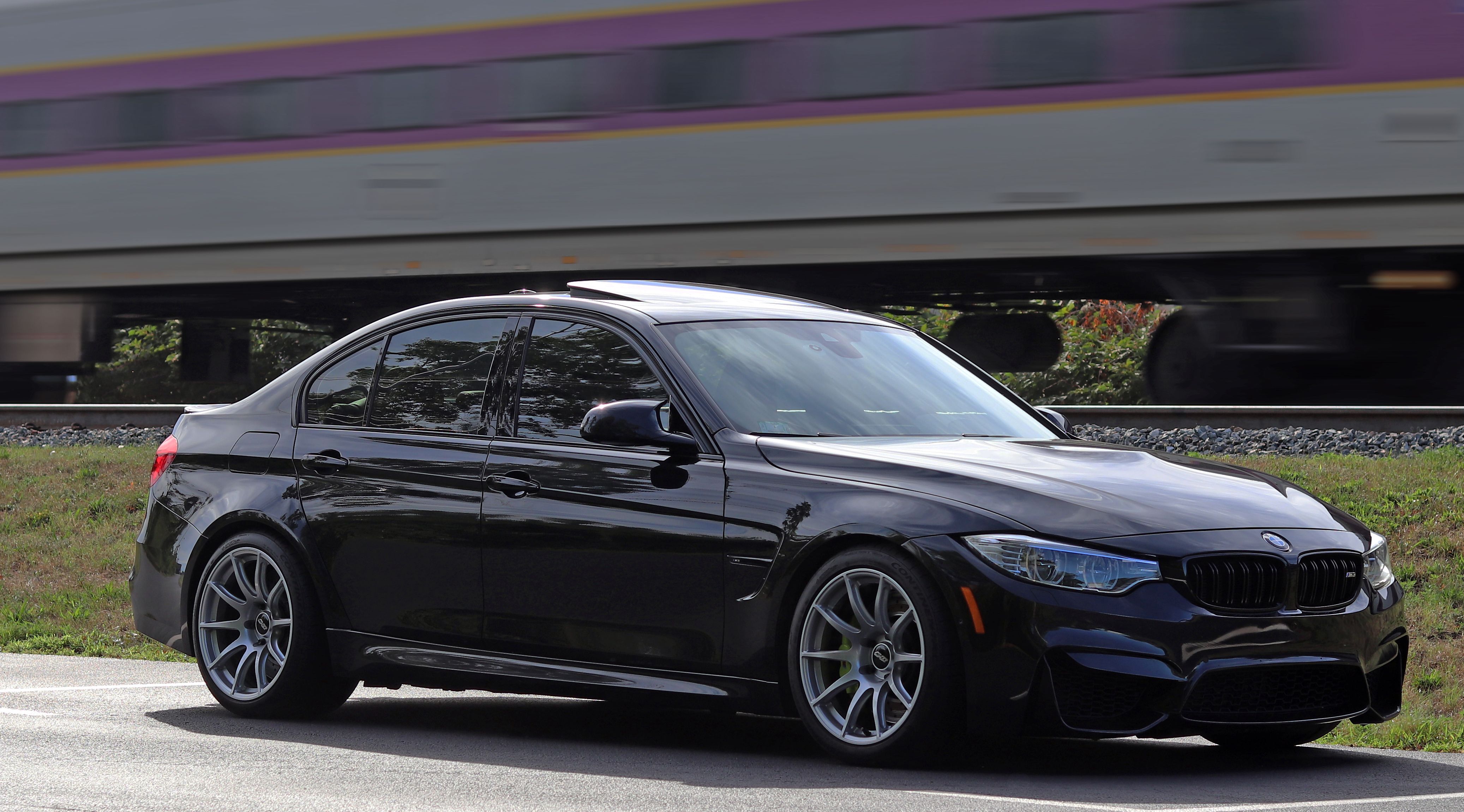 BMW F80 M3 with 18" SM-10 Wheels in Race Silver