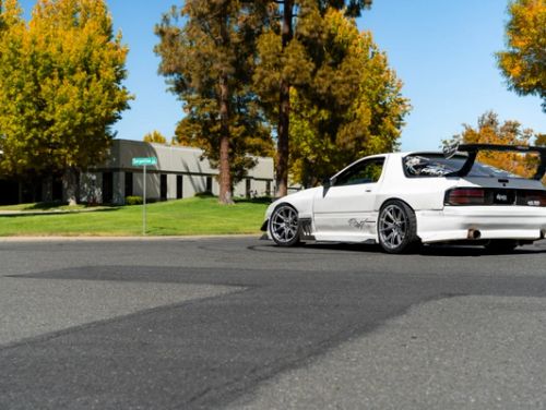 White Mazda RX-7 - VS-5 in Hyper Black