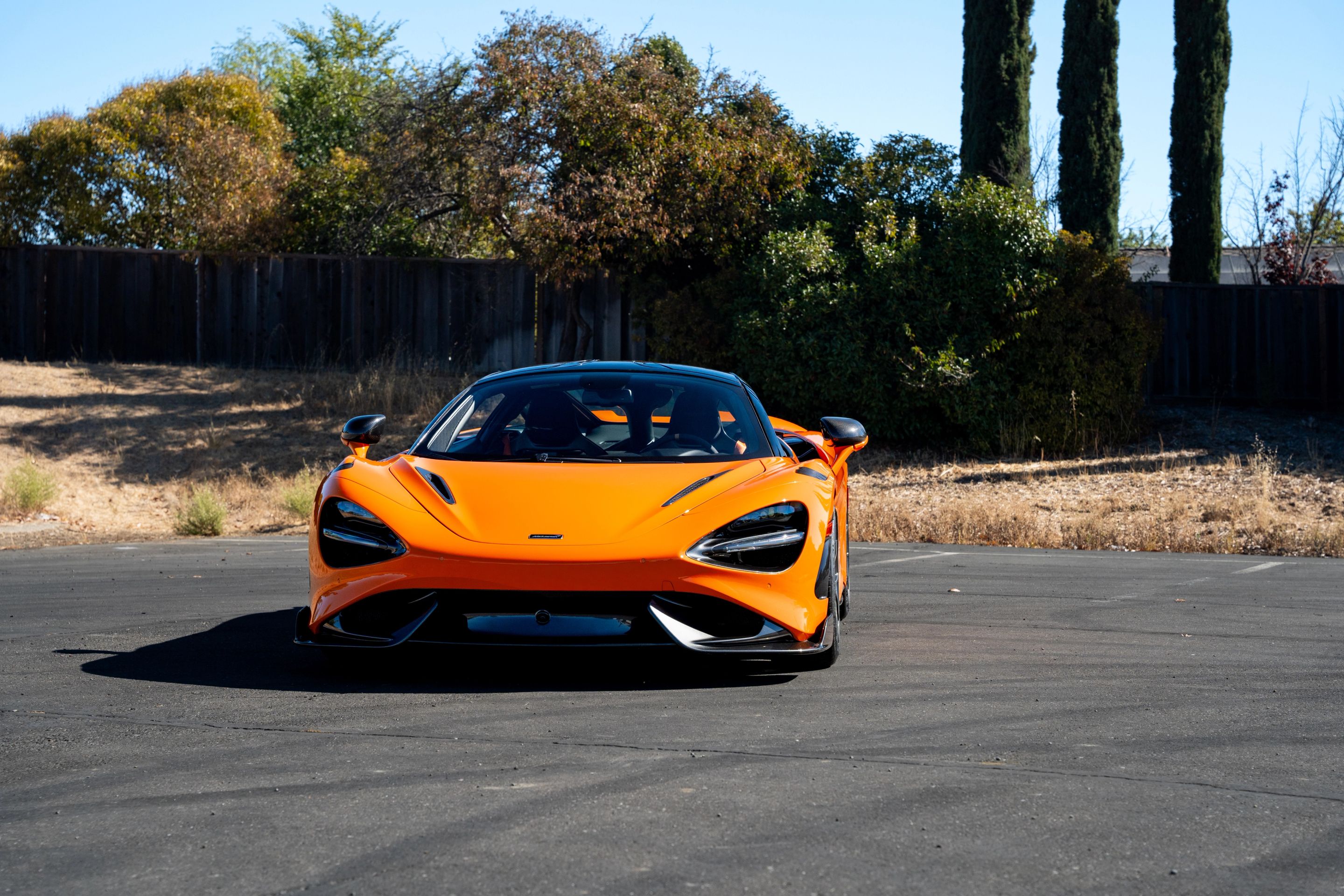 Orange McLaren 765LT with 19"/20" VS-5RS Apex wheels in Anthracite