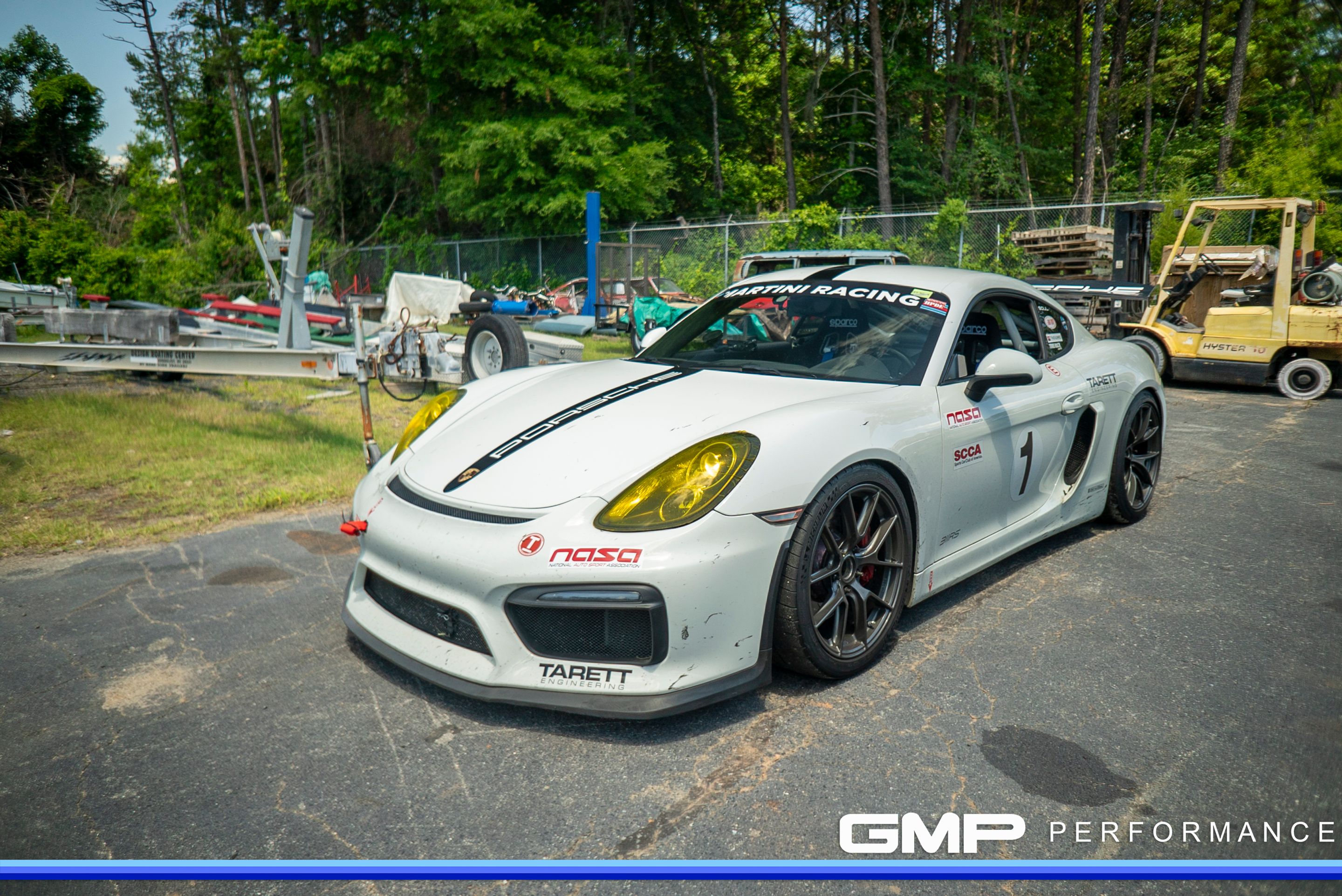 White Porsche 981 Cayman S with 19" VS-5RS Apex wheels in Anthracite