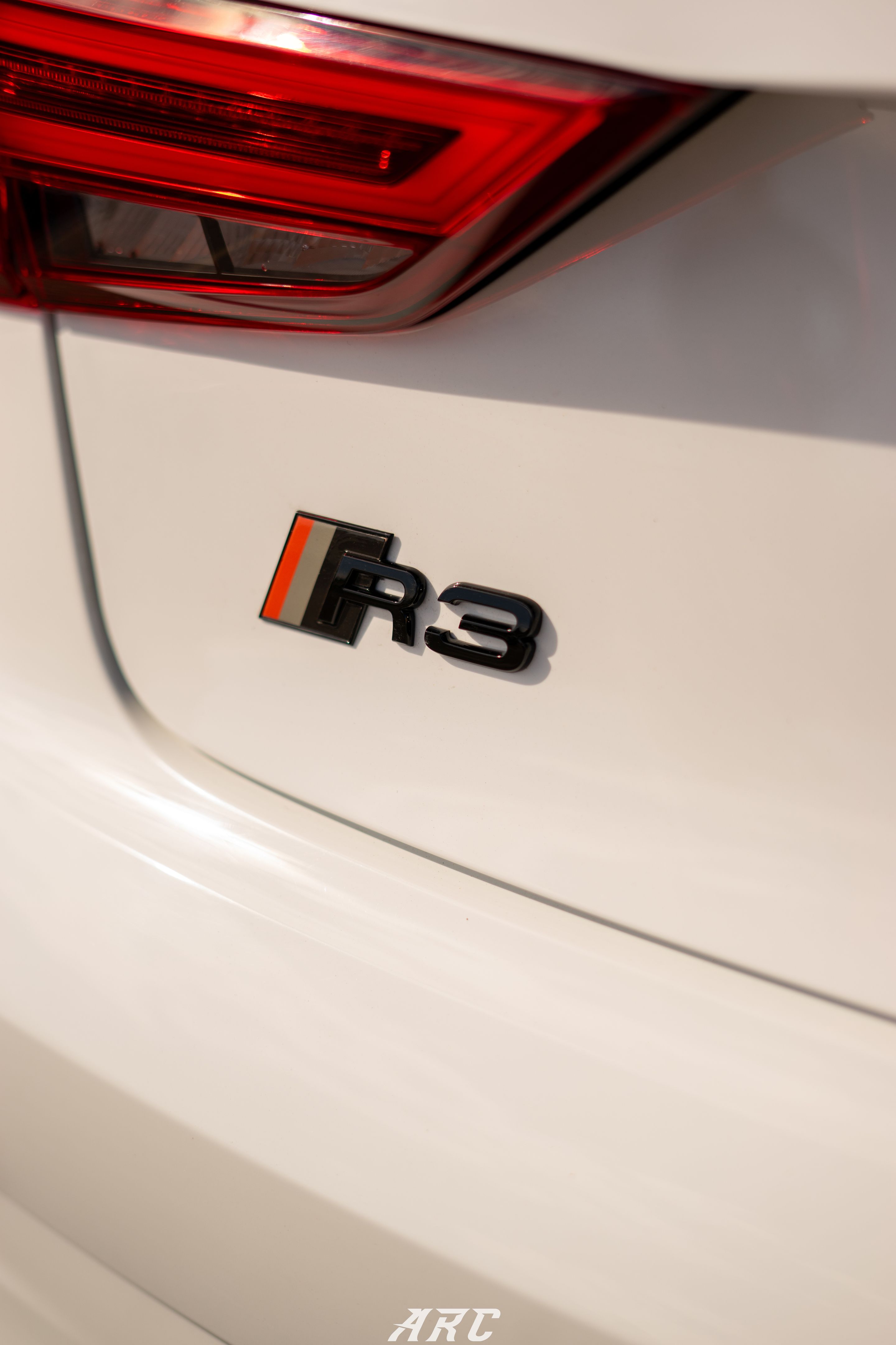 Race Livery Audi 8V A3 with 18" ML-10RT Apex wheels in Machined Lip Gloss Motorsport Gold