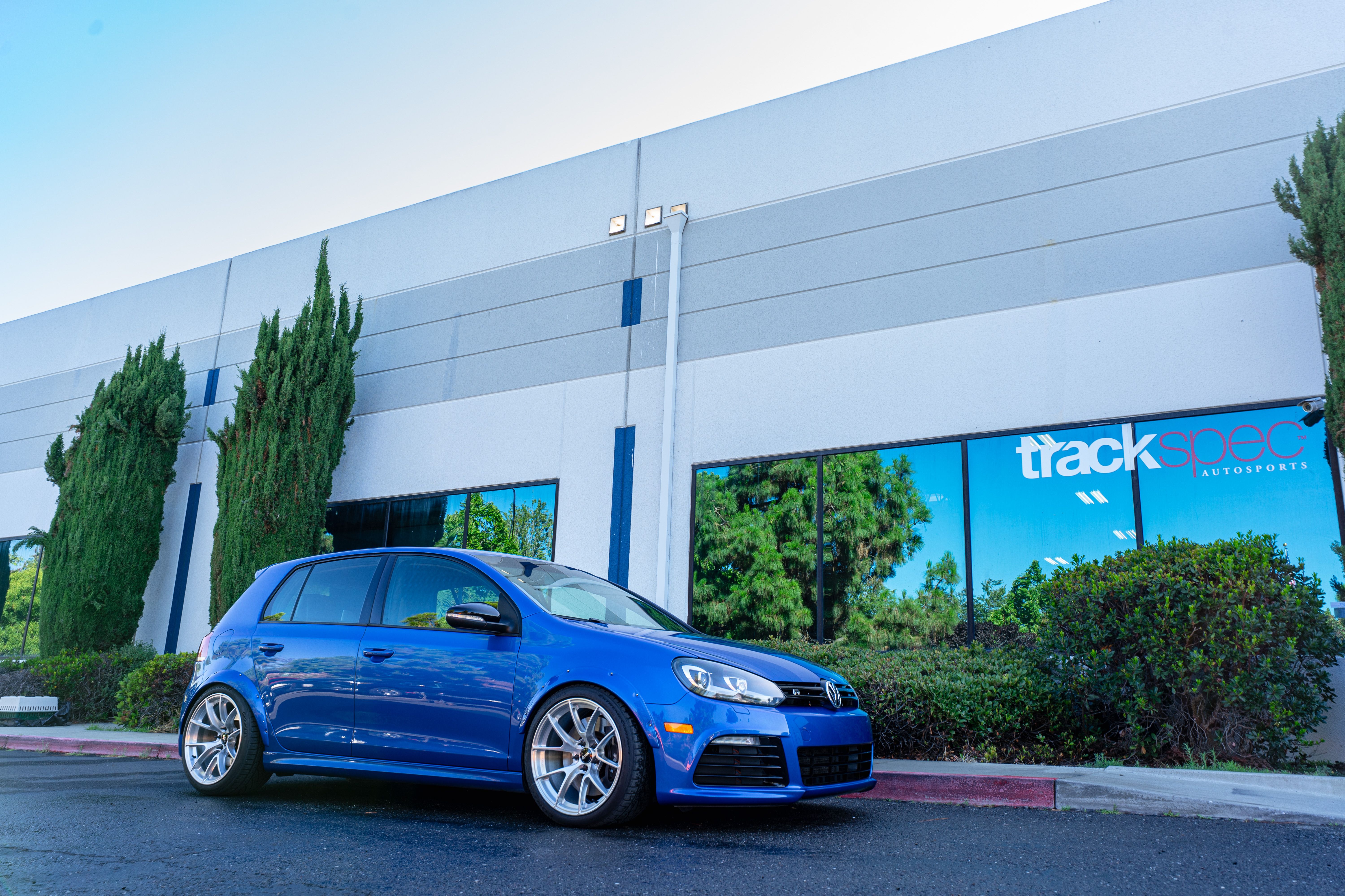 Blue VW Golf R - VS-5RS in Brushed Clear