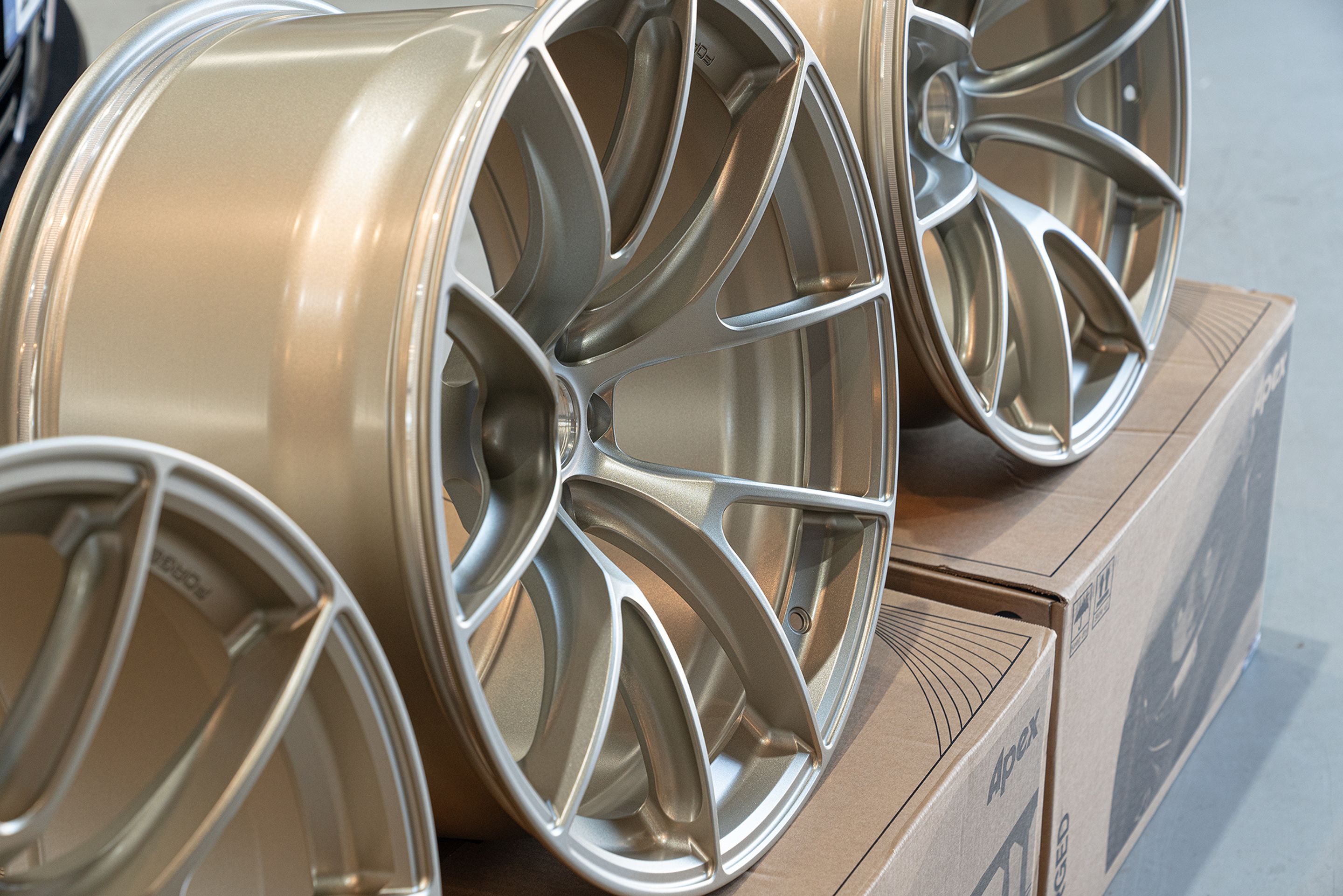 Black BMW G82 Coupe M4 with 19"/20" VS-5RS Apex wheels in Motorsport Gold