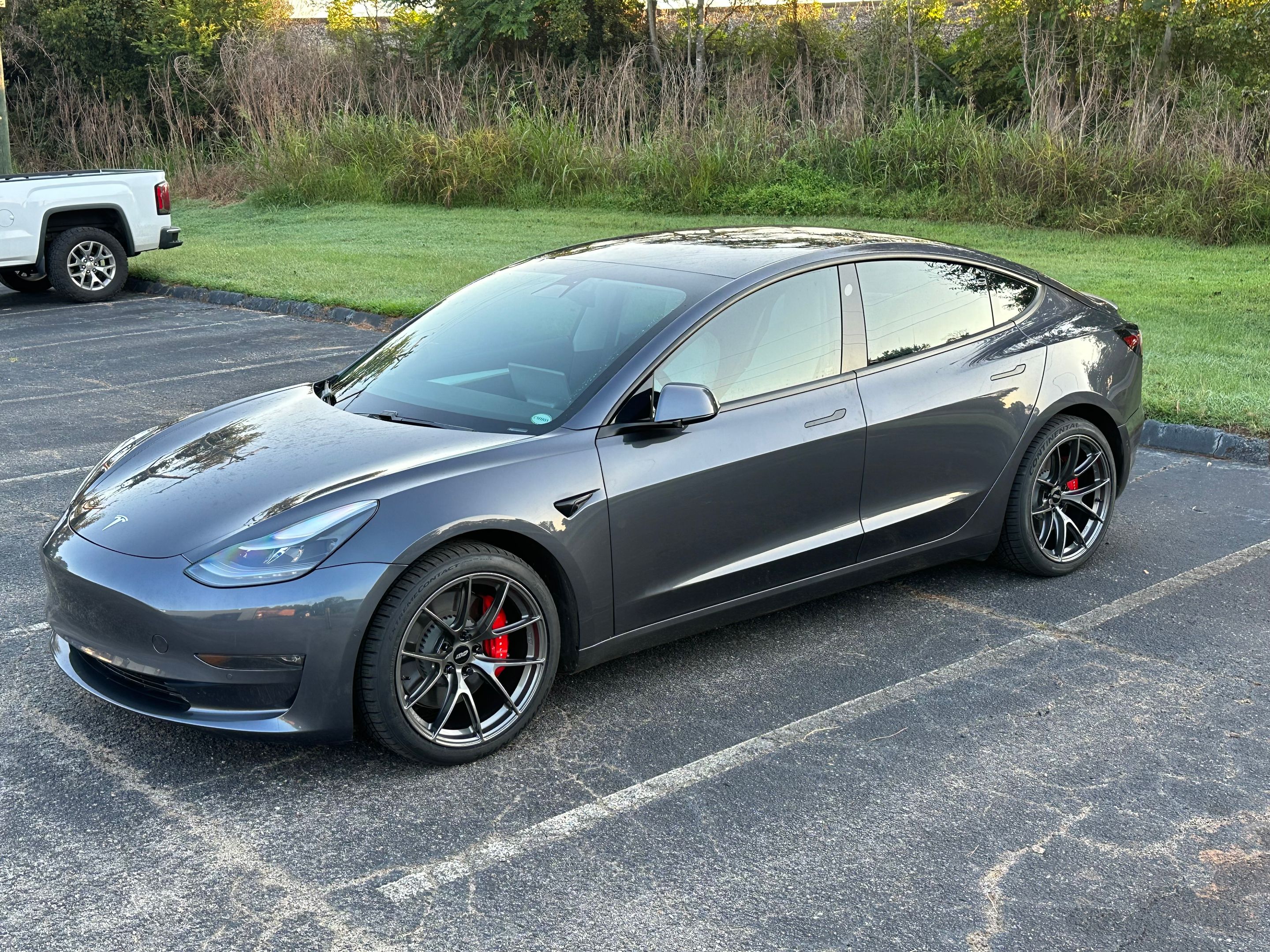 Grey Tesla Model 3 with 19" VS-5RS Apex wheels in Anthracite