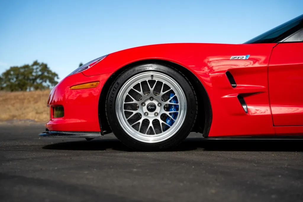 Chevrolet C6 Corvette ZR-1 with 18