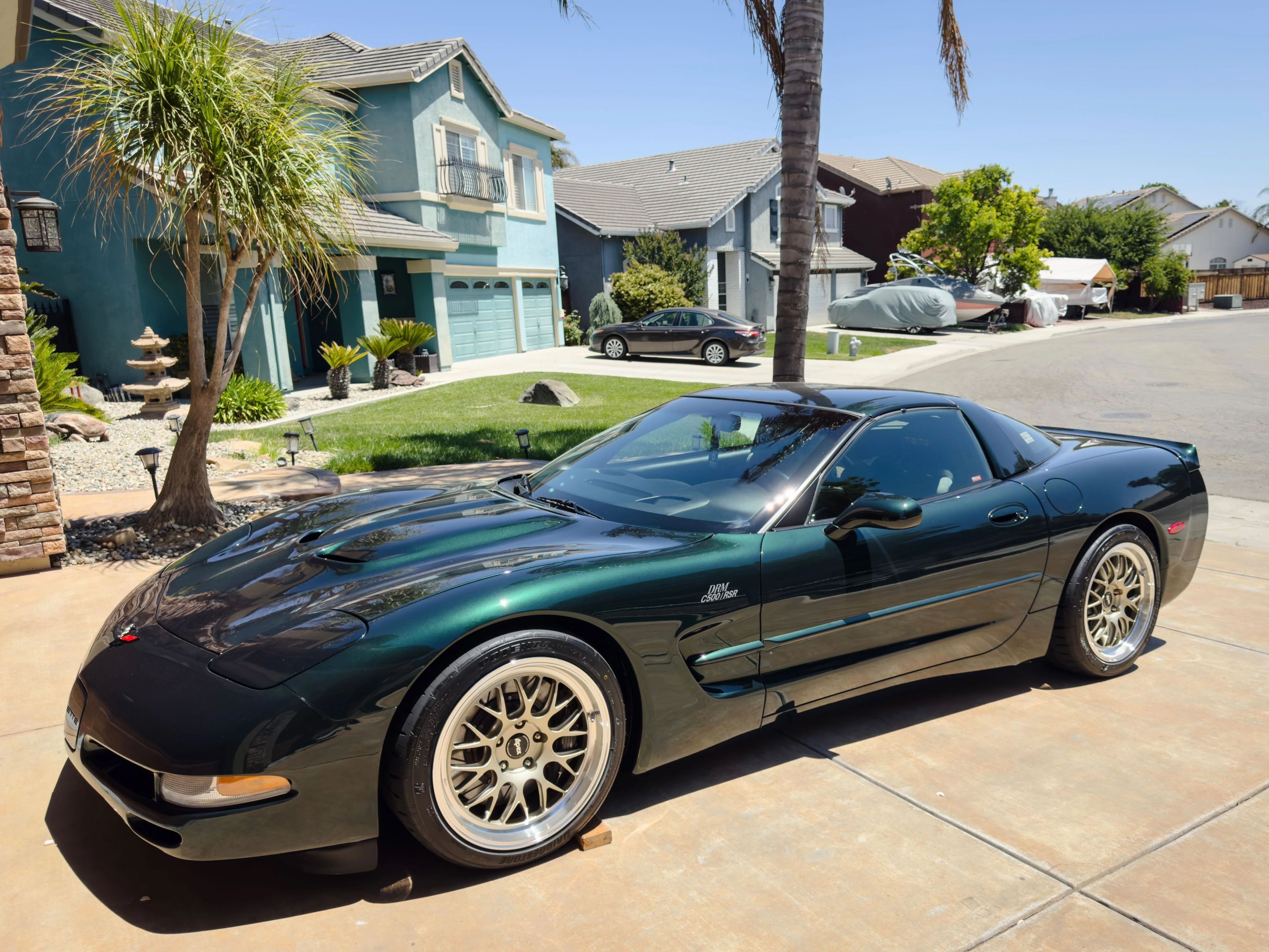 Green Chevrolet C5 Corvette Z06 with 18" ML-10RT Apex wheels in Machined Lip Gloss Motorsport Gold