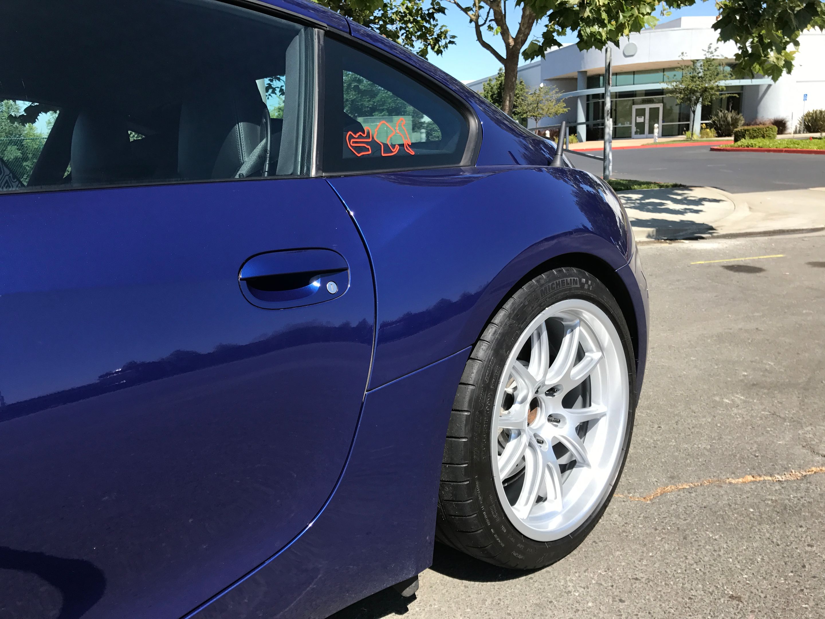 Blue BMW E86 Coupe Z4 M with 18" FL-5 Apex wheels in Race Silver