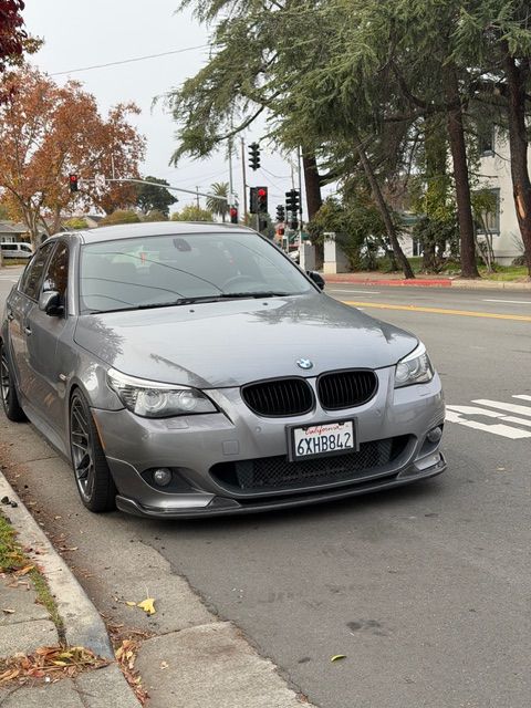 Grey BMW E60 Sedan 5 Series with 19" ARC-8 Apex wheels in Anthracite