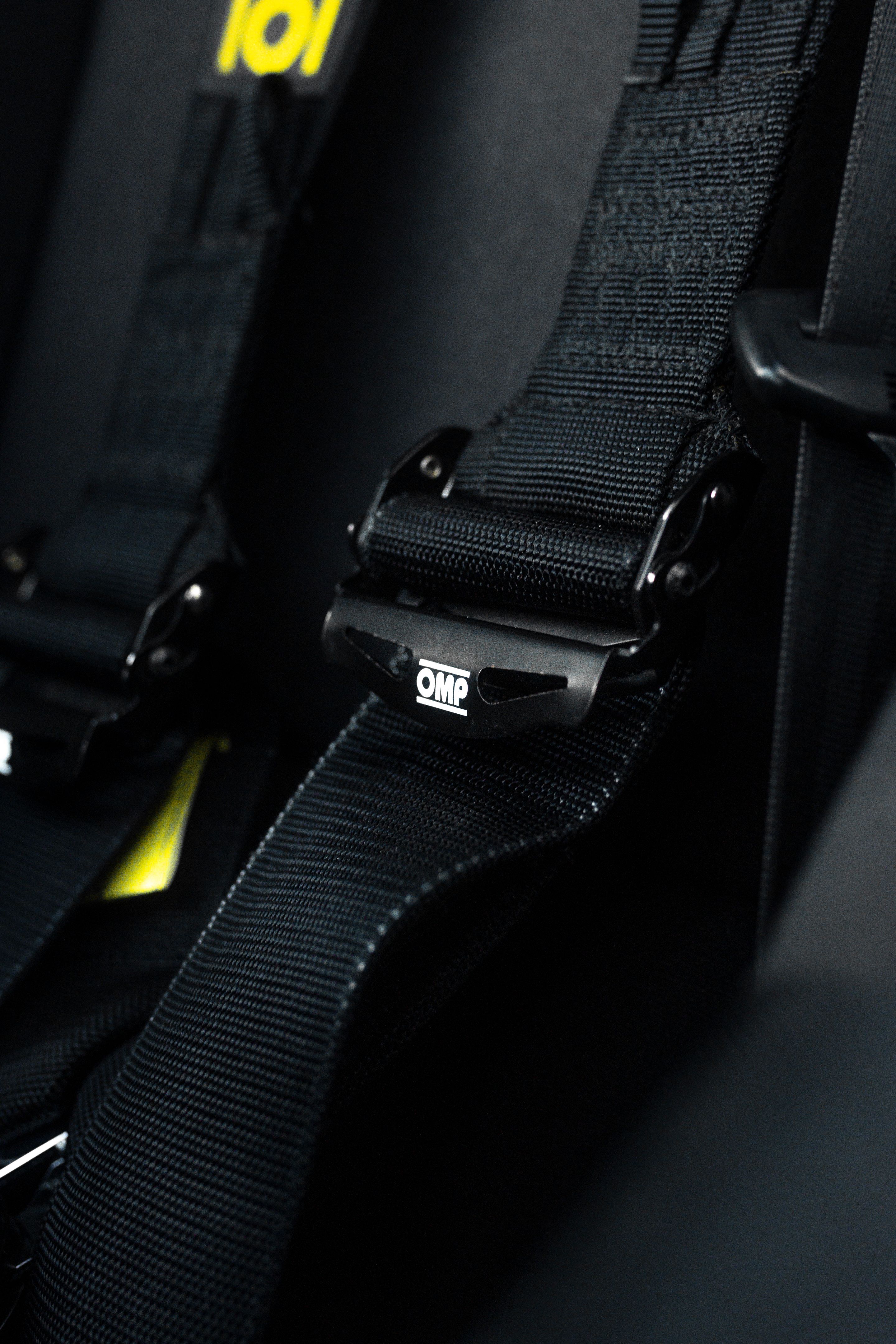 Red VW MK5 Golf with 17" SM-10 Apex wheels in Satin Black