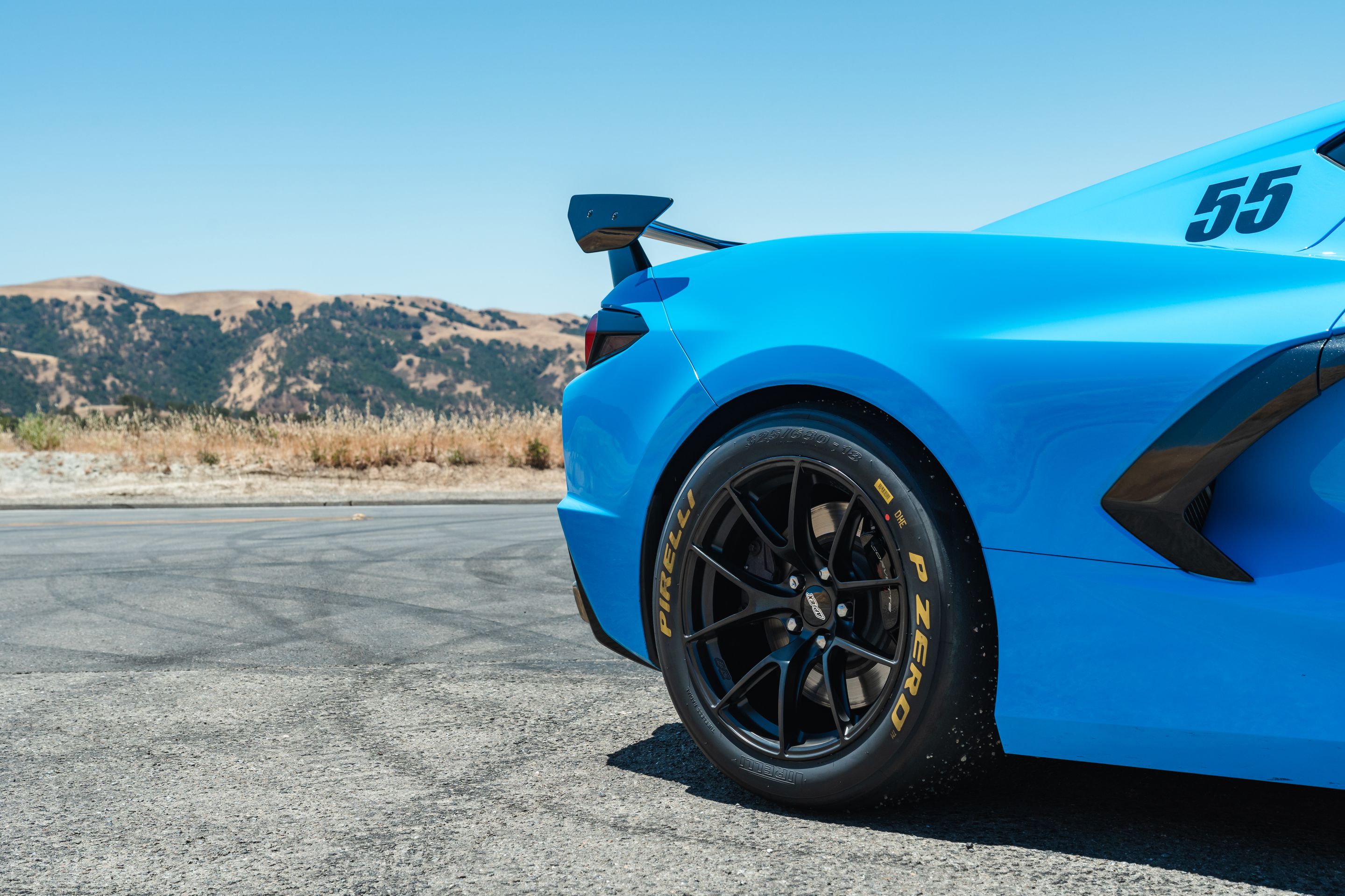 Blue Chevrolet C8 Corvette Stingray/Z51 with 18" VS-5RS Apex wheels in Satin Black
