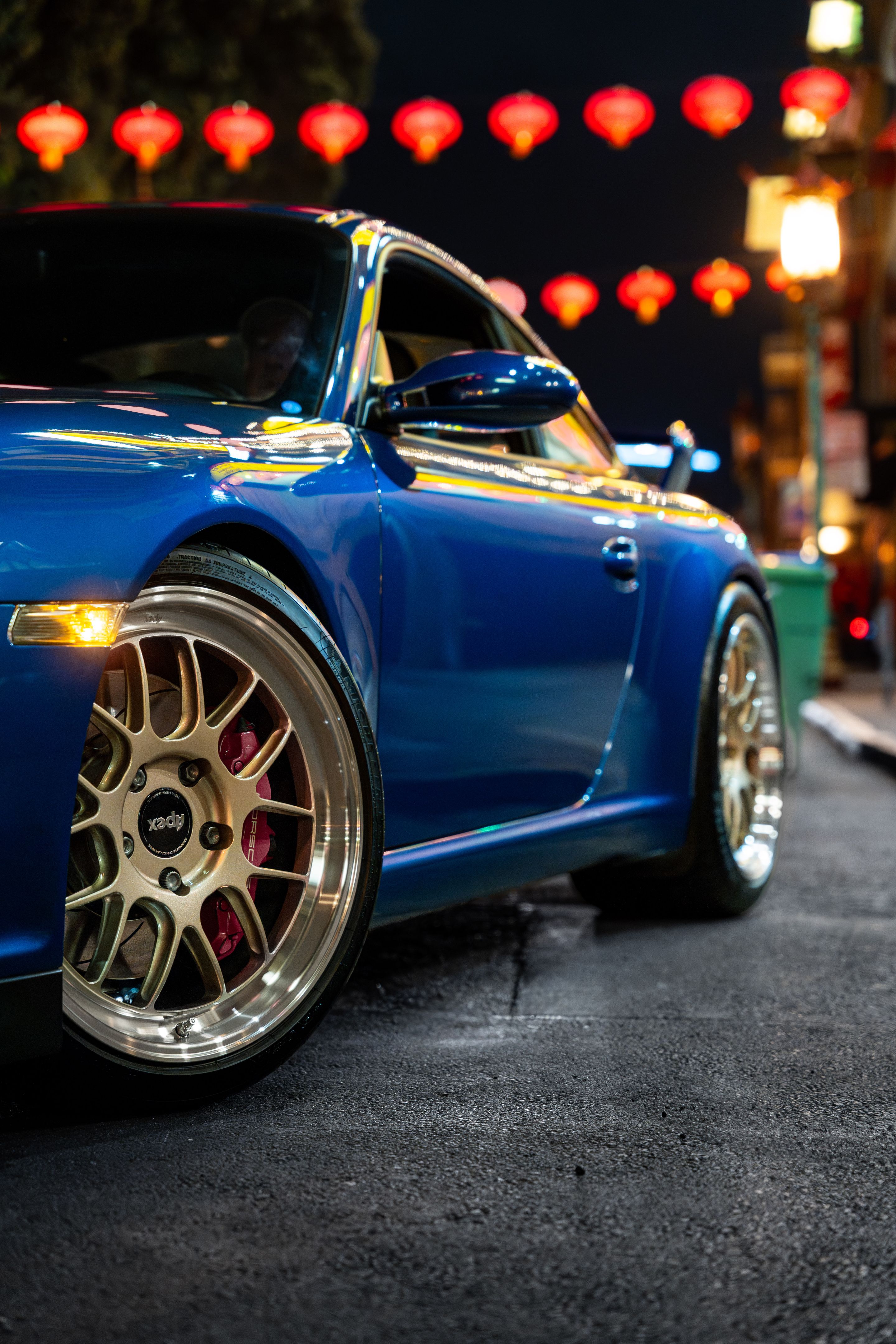 Blue Porsche 911 997 GT3 with 19" TEST-M Apex wheels in Machined Lip Gloss Motorsport Gold