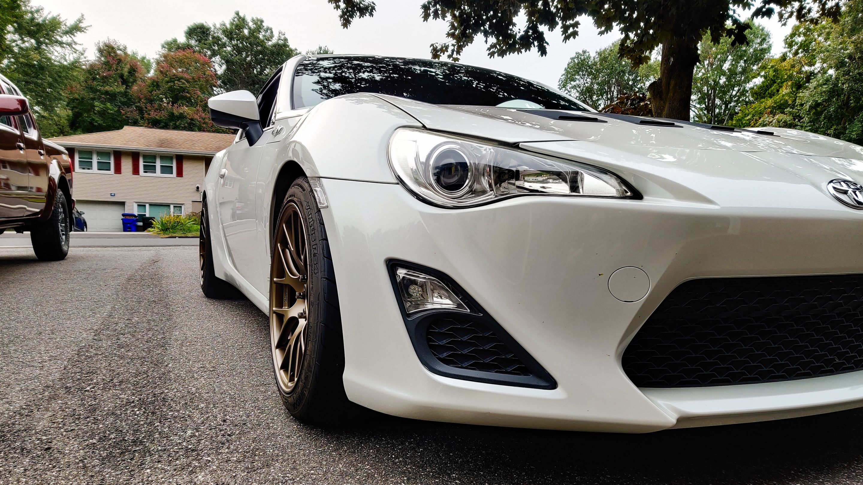 White Scion FR-S with 17" EC-7R Apex wheels in Satin Bronze