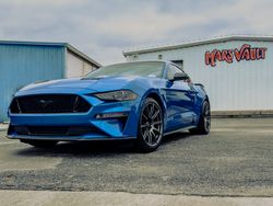 Blue Ford Mustang - SM-10 in Anthracite