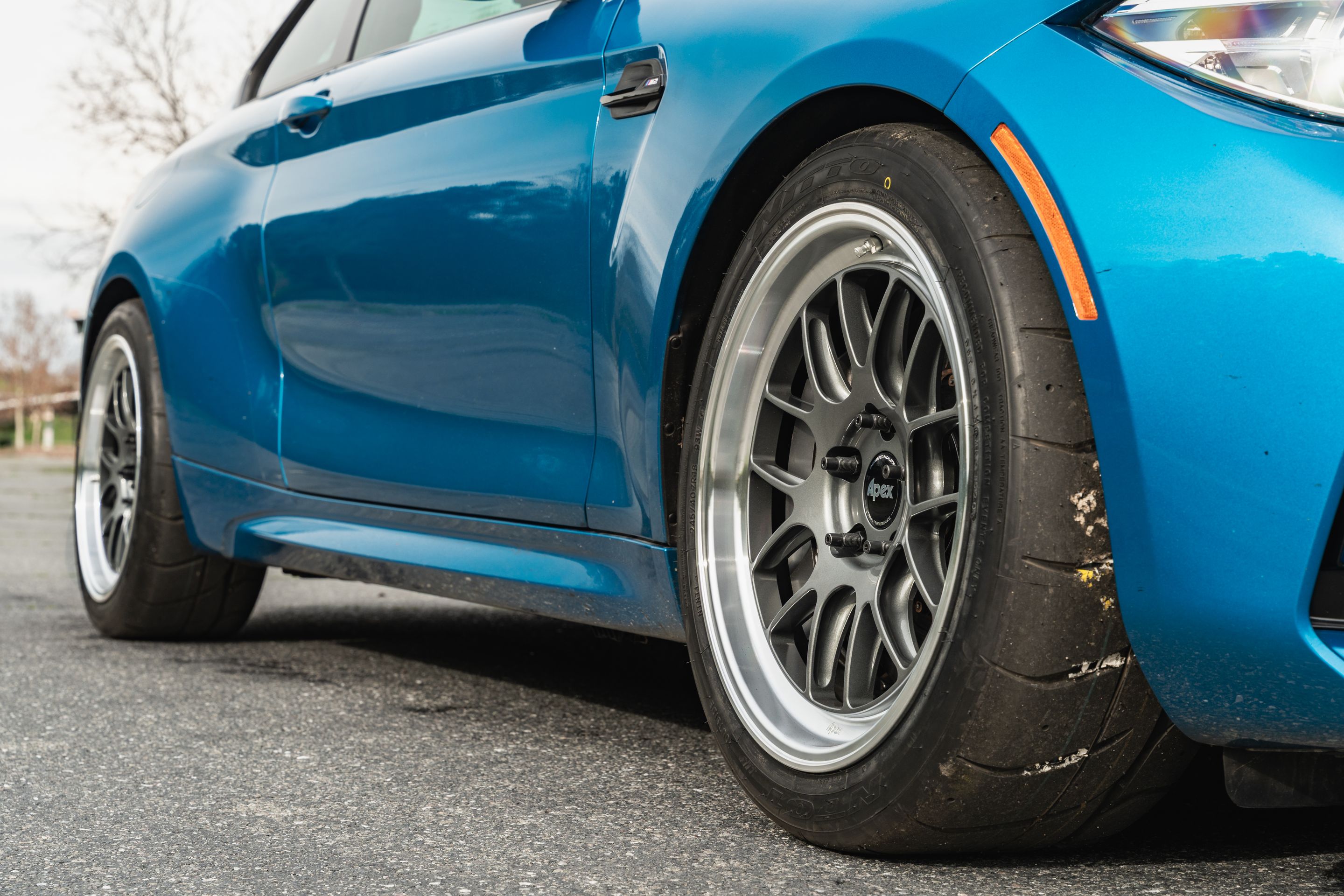 Blue BMW F87 M2 with 18" ML-7RT Apex wheels in Machined Lip Anthracite