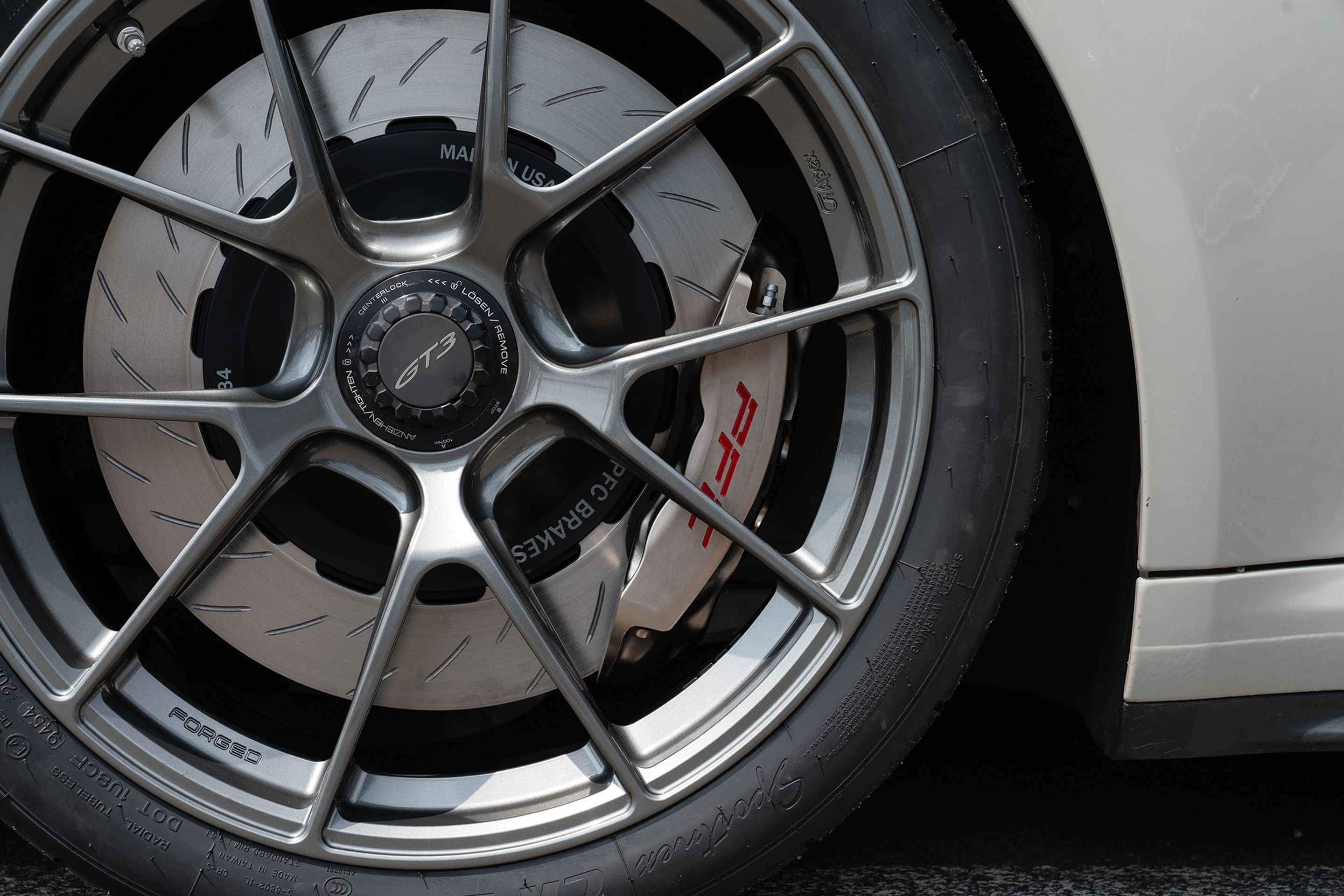 Grey Porsche 911 992.1 GT3 with 20"/21" VS-5RS Apex wheels in Anthracite