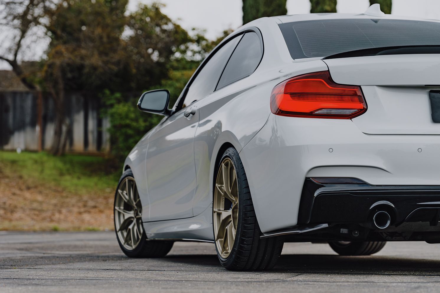 White BMW F22 Coupe 2 Series with 18" VS-5RS Apex wheels in Motorsport Gold