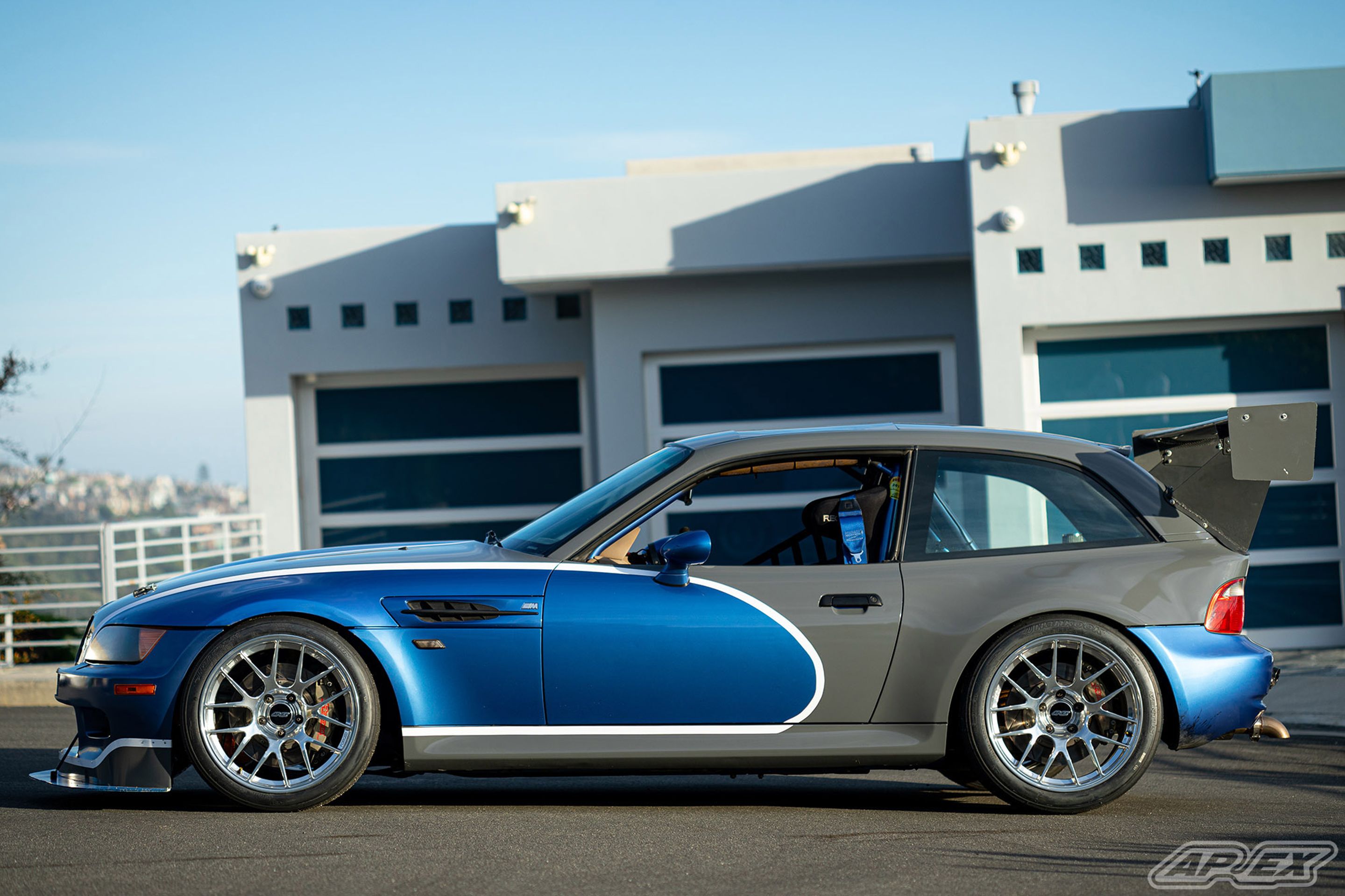 Blue BMW E36/8 Coupe Z3 M with 18" EC-7R Apex wheels in Polished