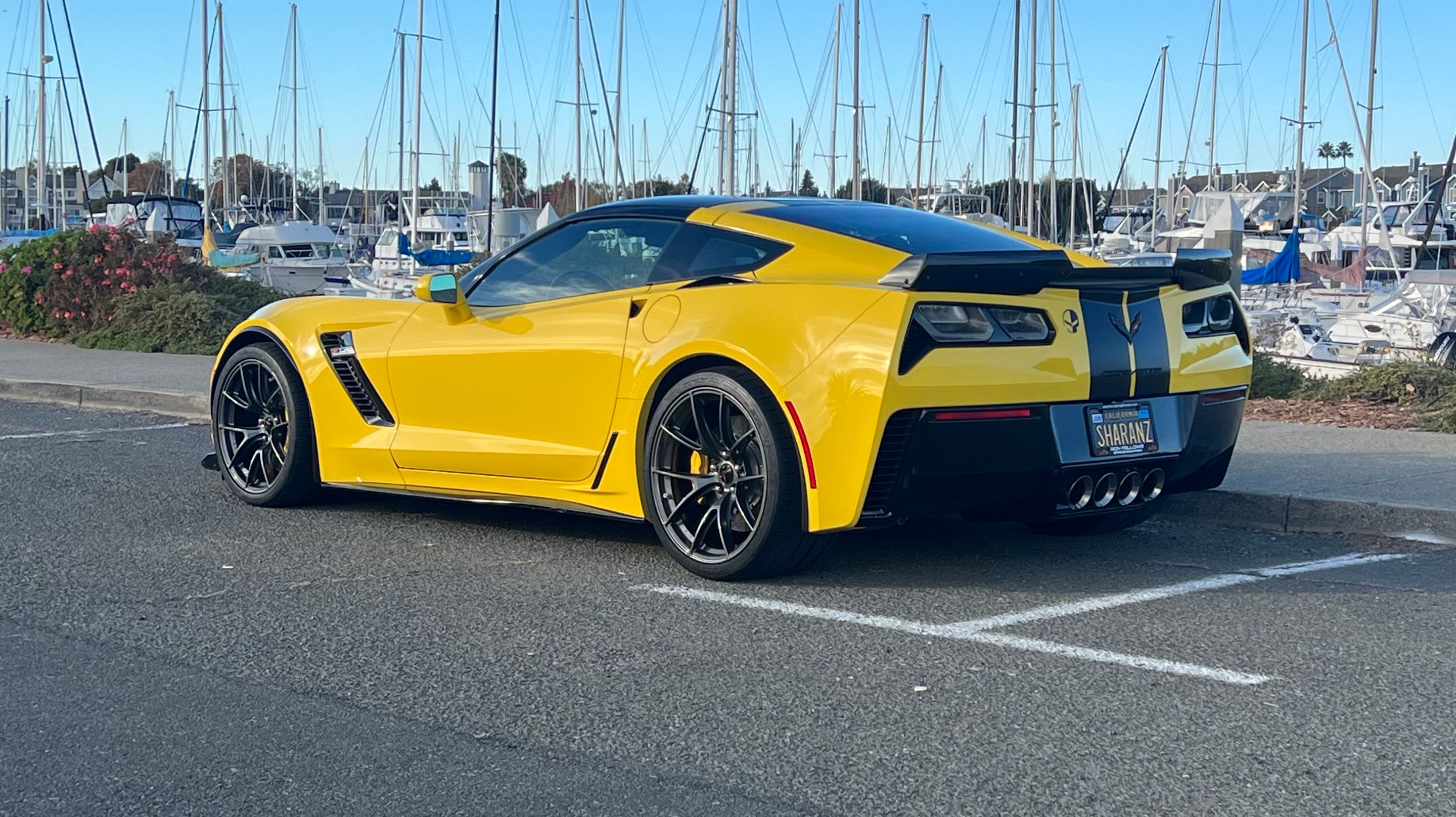 Yellow Chevrolet C7 Corvette Z06 with 19"/20" VS-5RS Apex wheels in Anthracite