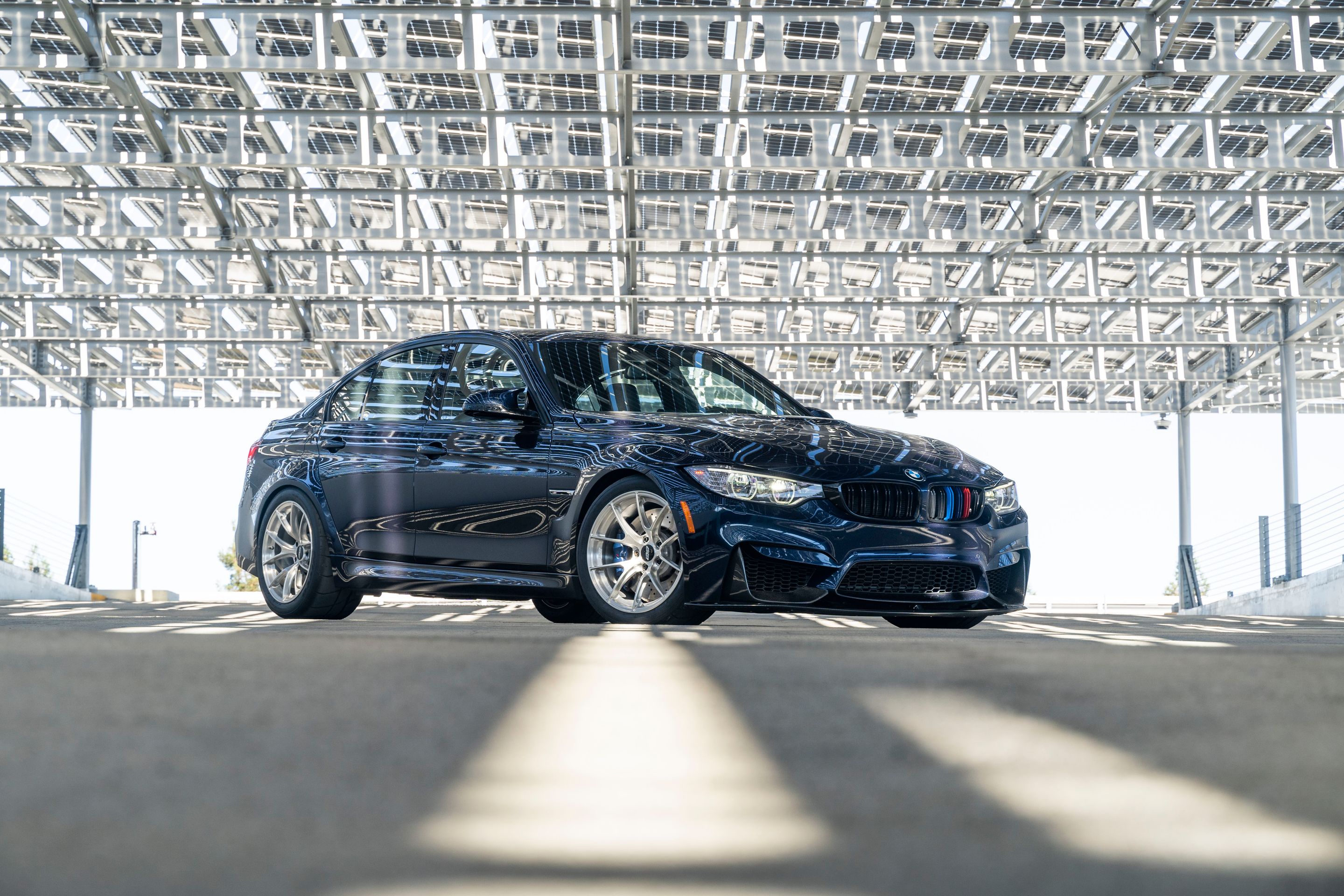 Blue BMW F80 M3 with 18" VS-5RS Apex wheels in Brushed Clear
