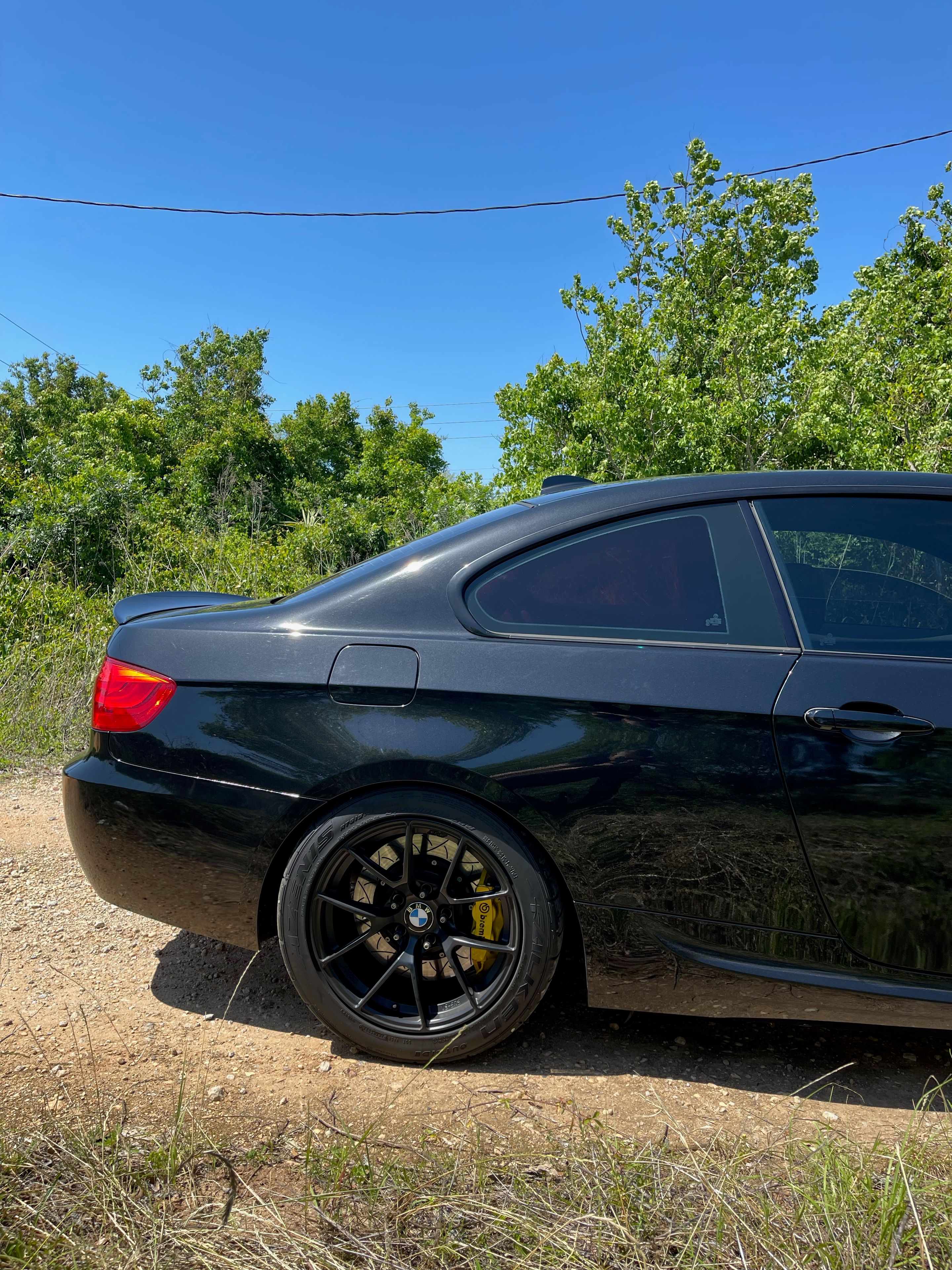 Black BMW E92 Coupe 3 Series with 17" VS-5RS Apex wheels in Satin Black