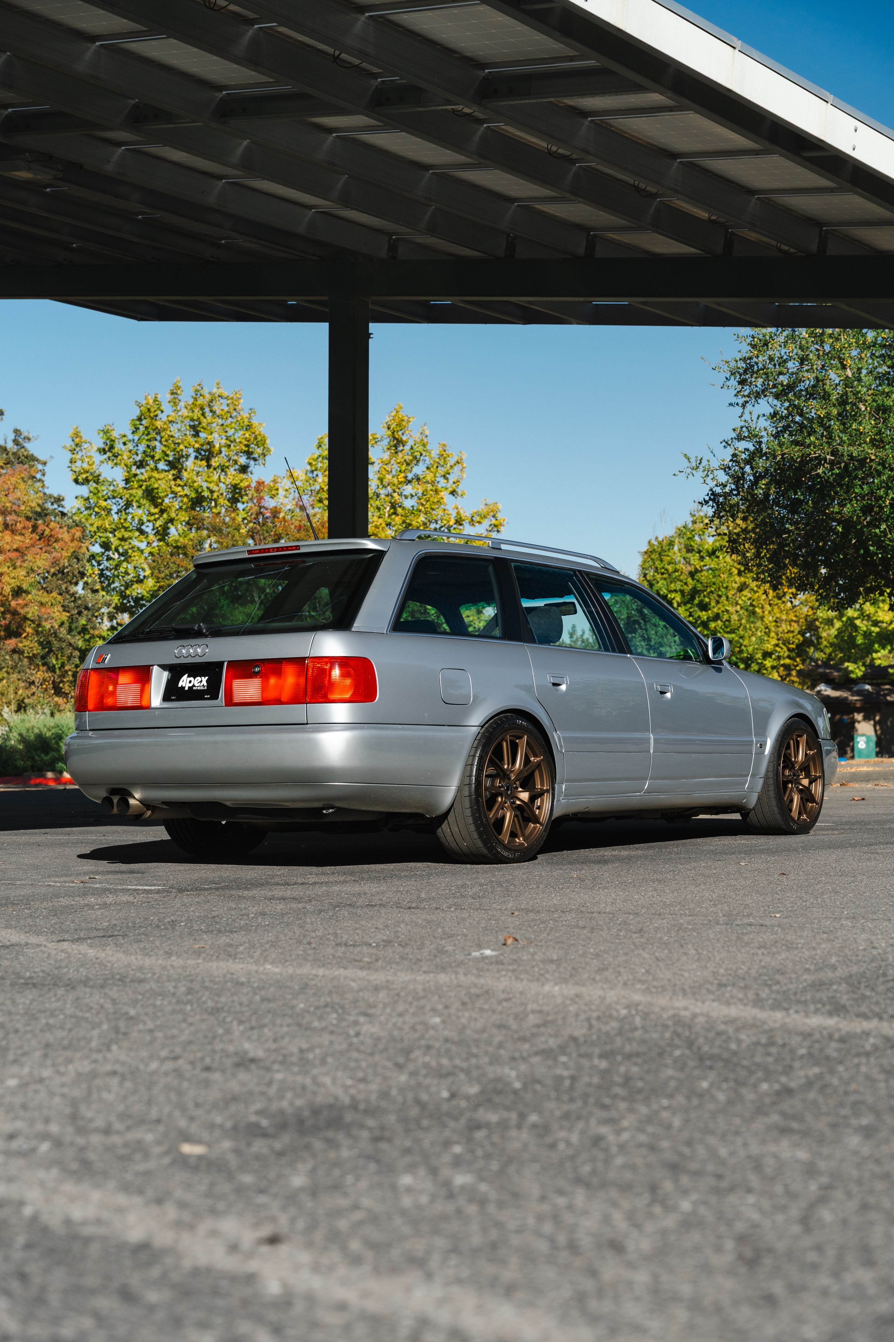 Silver Audi C4 S6 Avant/Wagon with 18" VS-5 Apex wheels in Satin Bronze