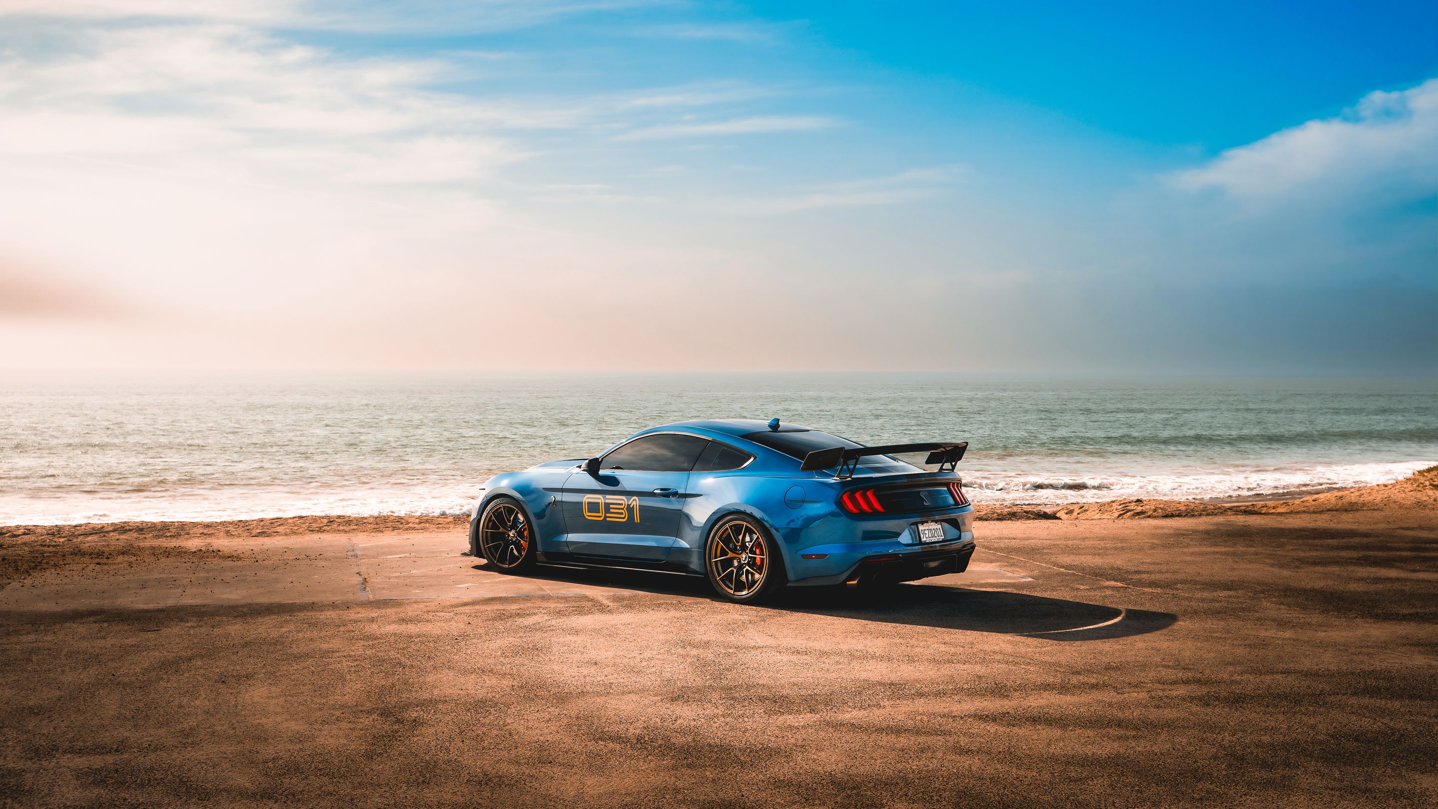 Blue Ford S550 Mustang GT500 with 20" VS-5RS Apex wheels in Satin Bronze