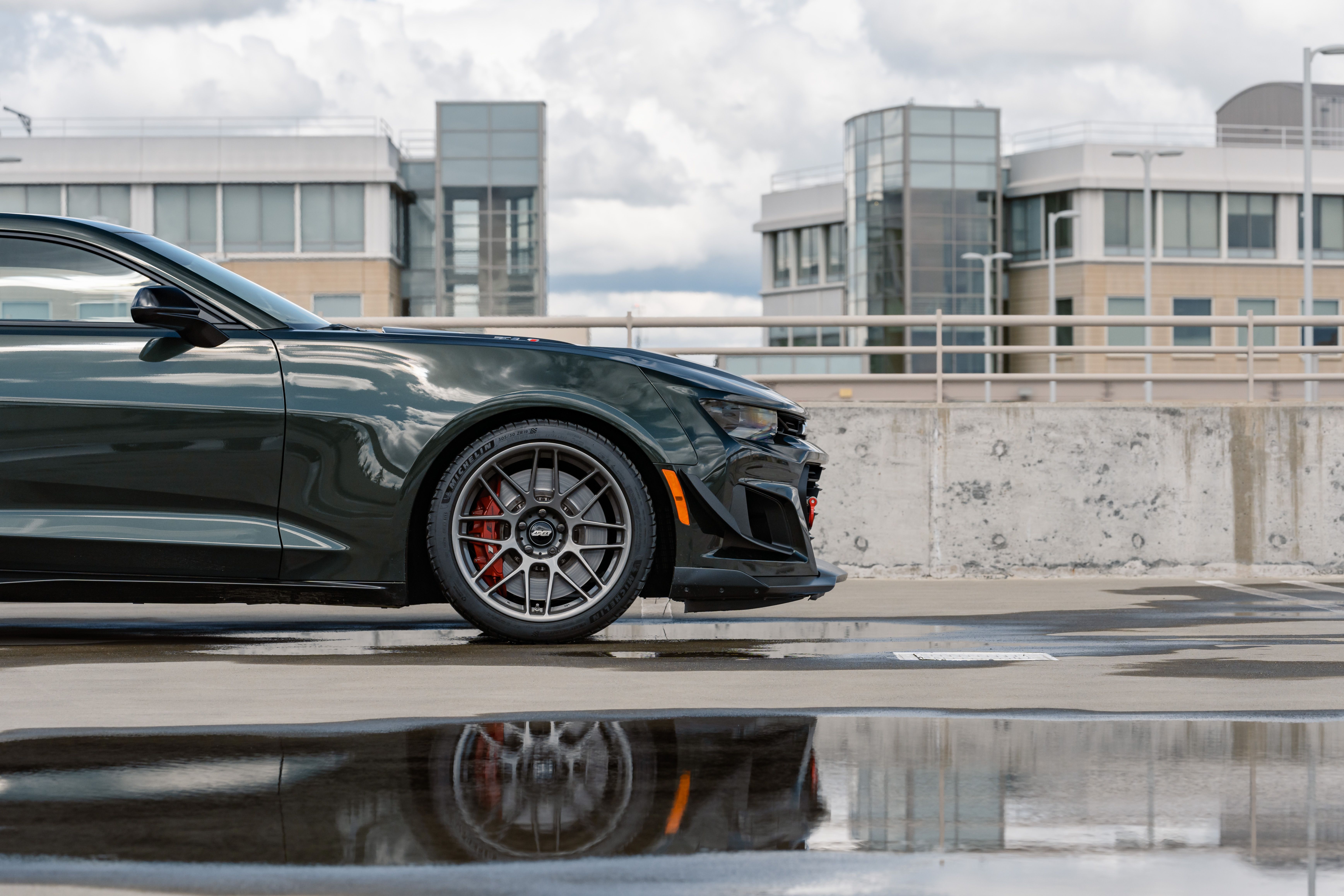 Chevrolet 6th Gen Camaro ZL1 1LE with 19