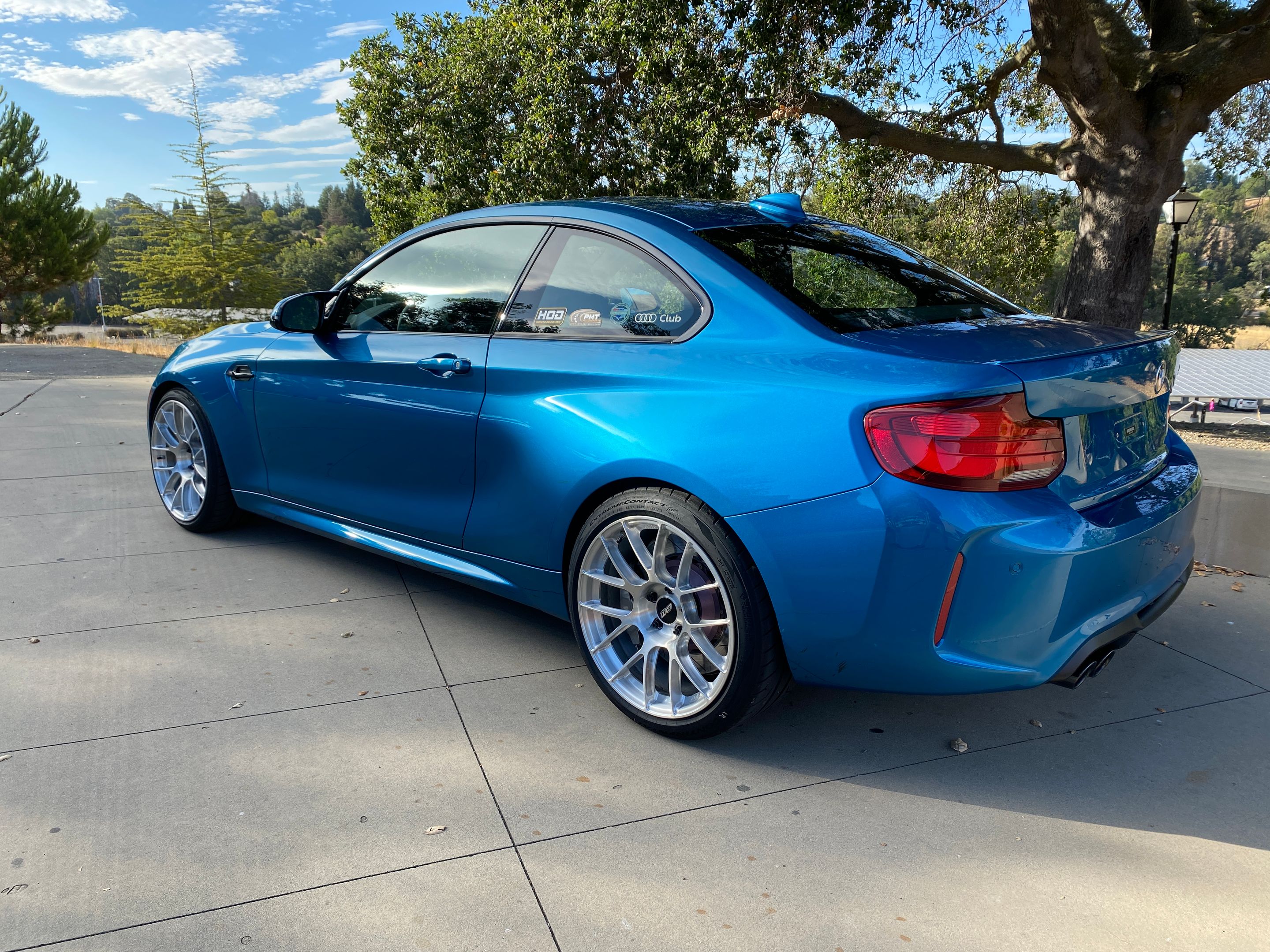 Blue BMW F87 M2 with 19" EC-7RS Apex wheels in Brushed Clear