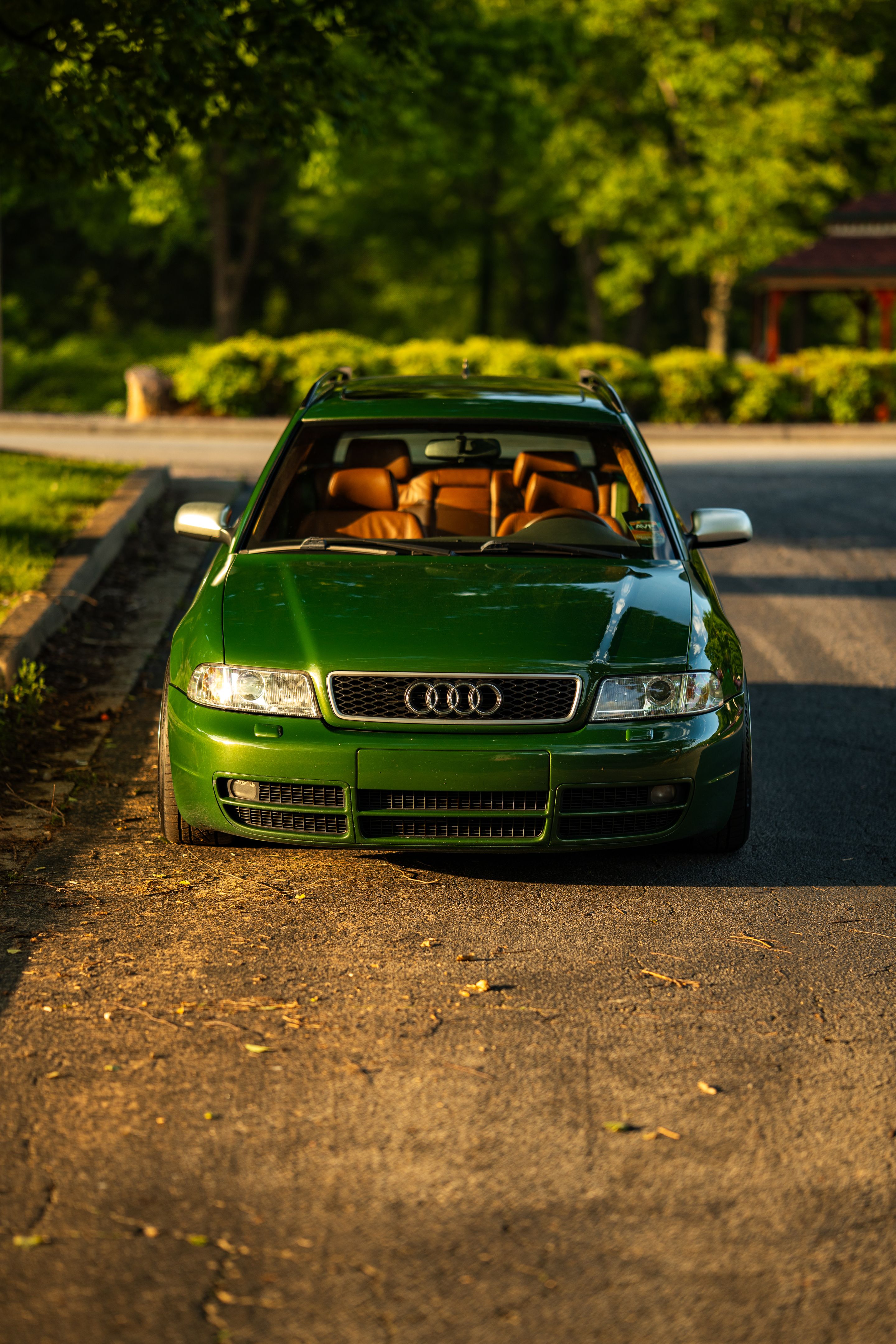 Green Audi B5 S4 Avant/Wagon with 18" ML-10RT Apex wheels in Machined Lip Gloss Motorsport Gold