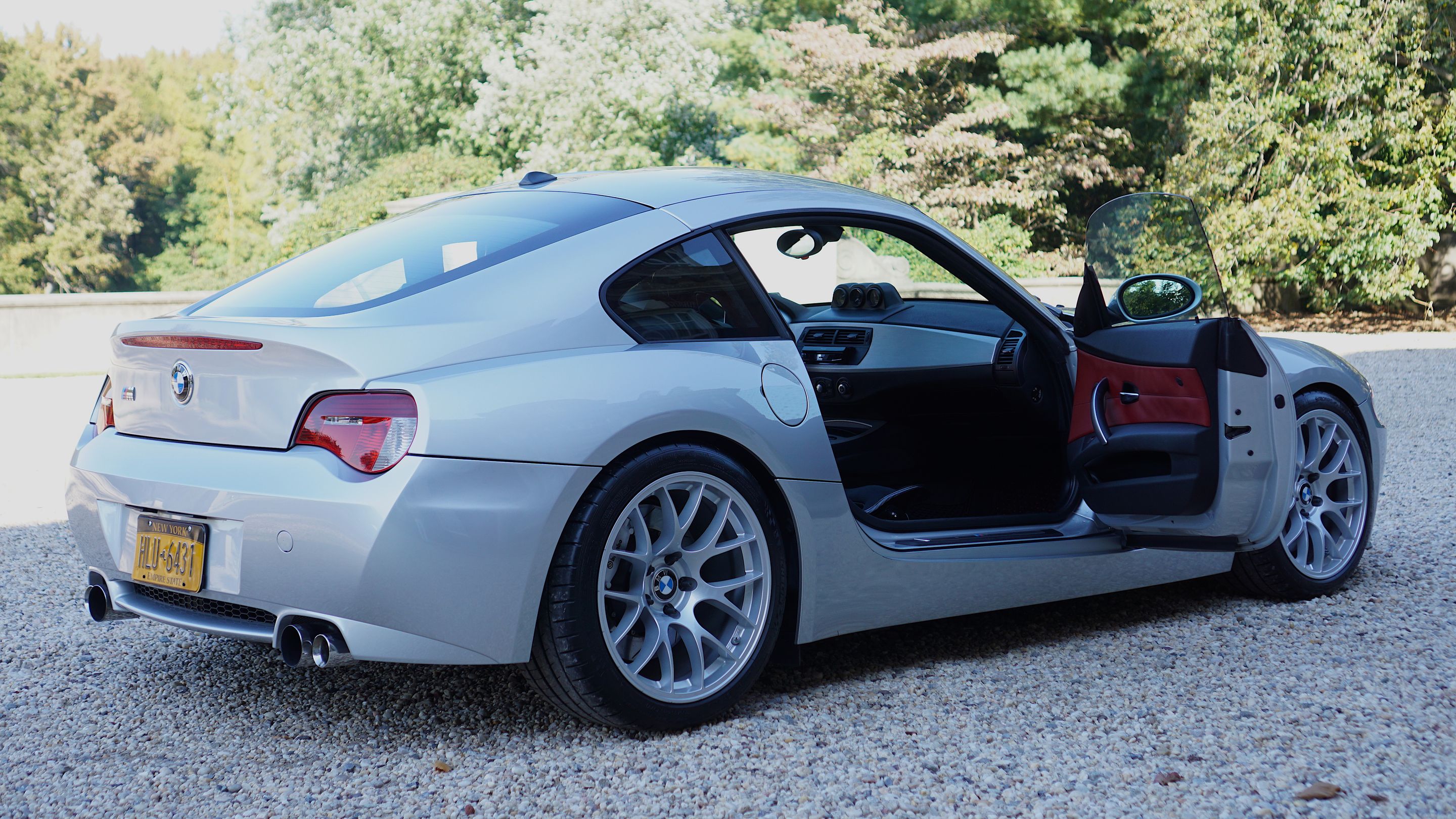 Silver BMW E86 Coupe Z4 M with 18" EC-7 Apex wheels in Race Silver