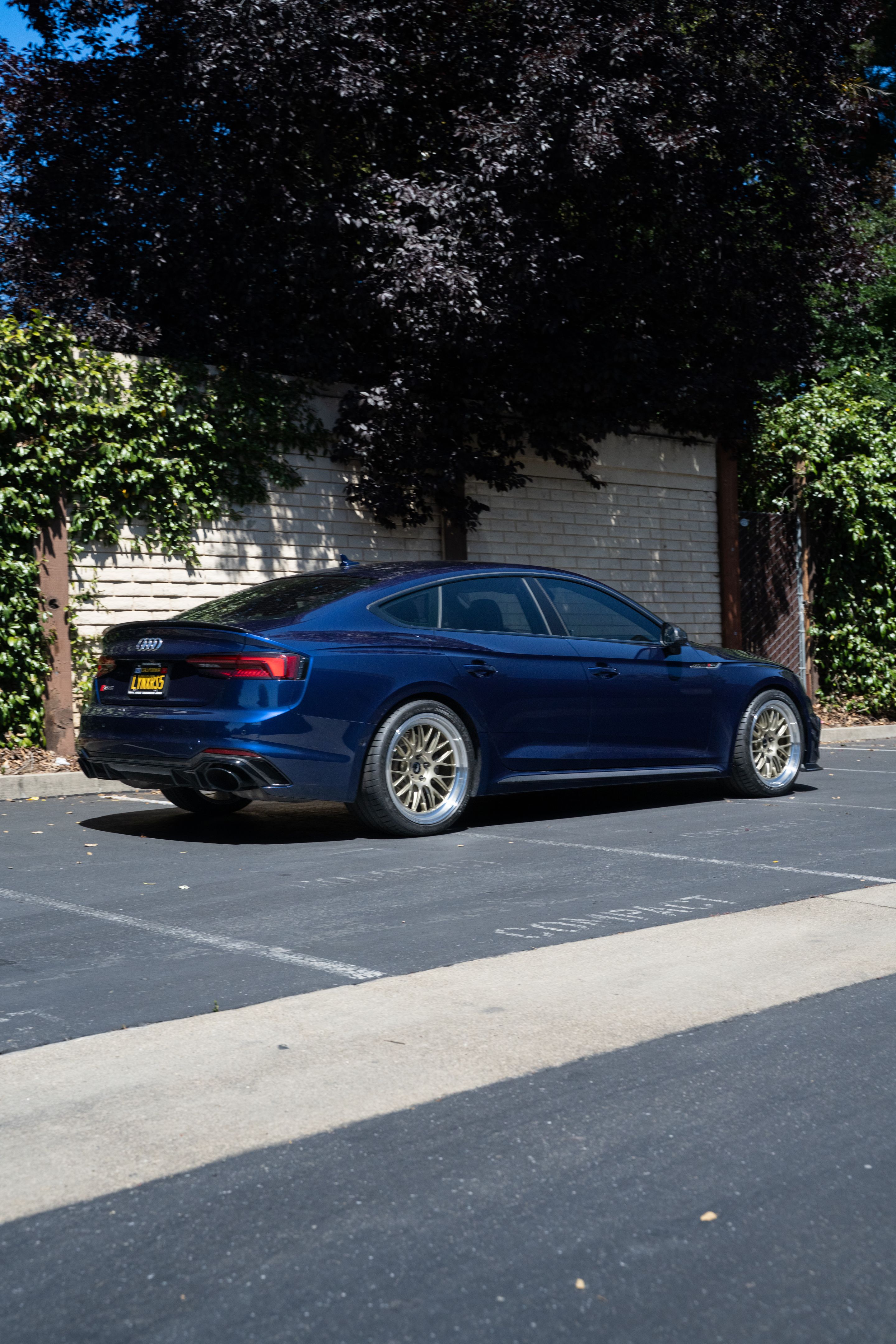 Blue Audi B9 RS 5 Sportback with 19" ML-10RT Apex wheels in Machined Lip Gloss Motorsport Gold