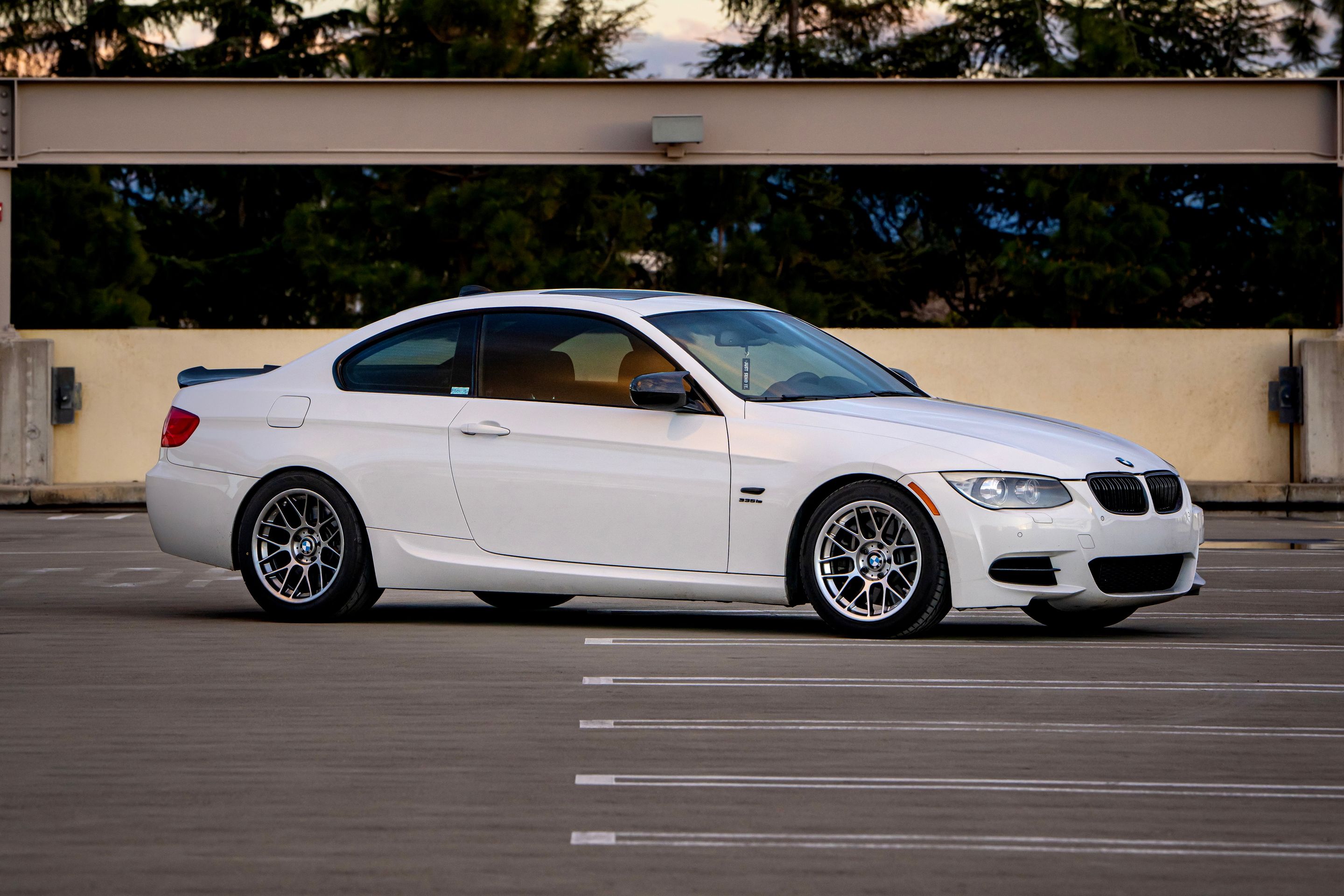 White BMW E92 Coupe 3 Series with 17" ARC-8 Apex wheels in Hyper Black