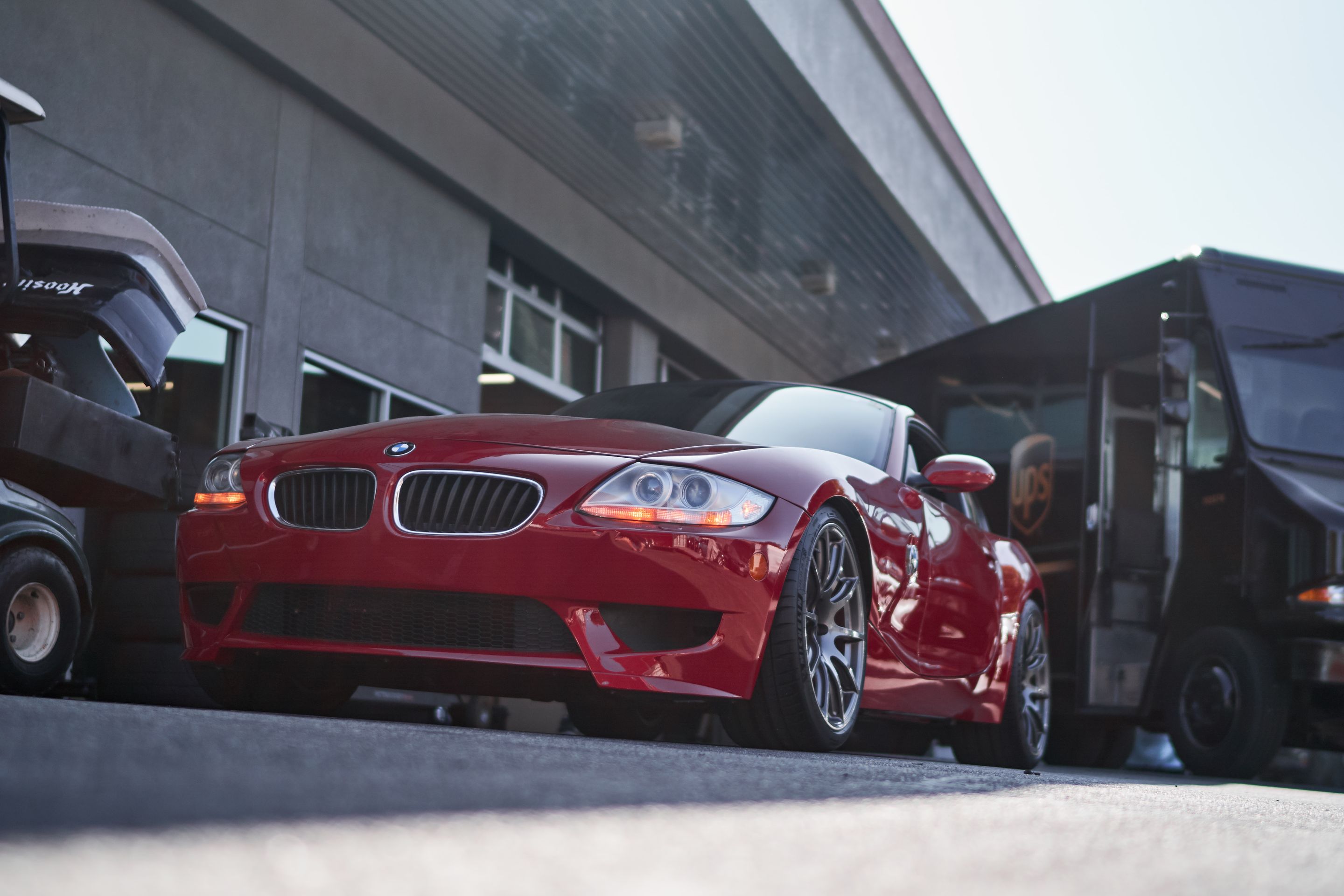 Red BMW E86 Coupe Z4 M with 19" SM-10 Apex wheels in Anthracite