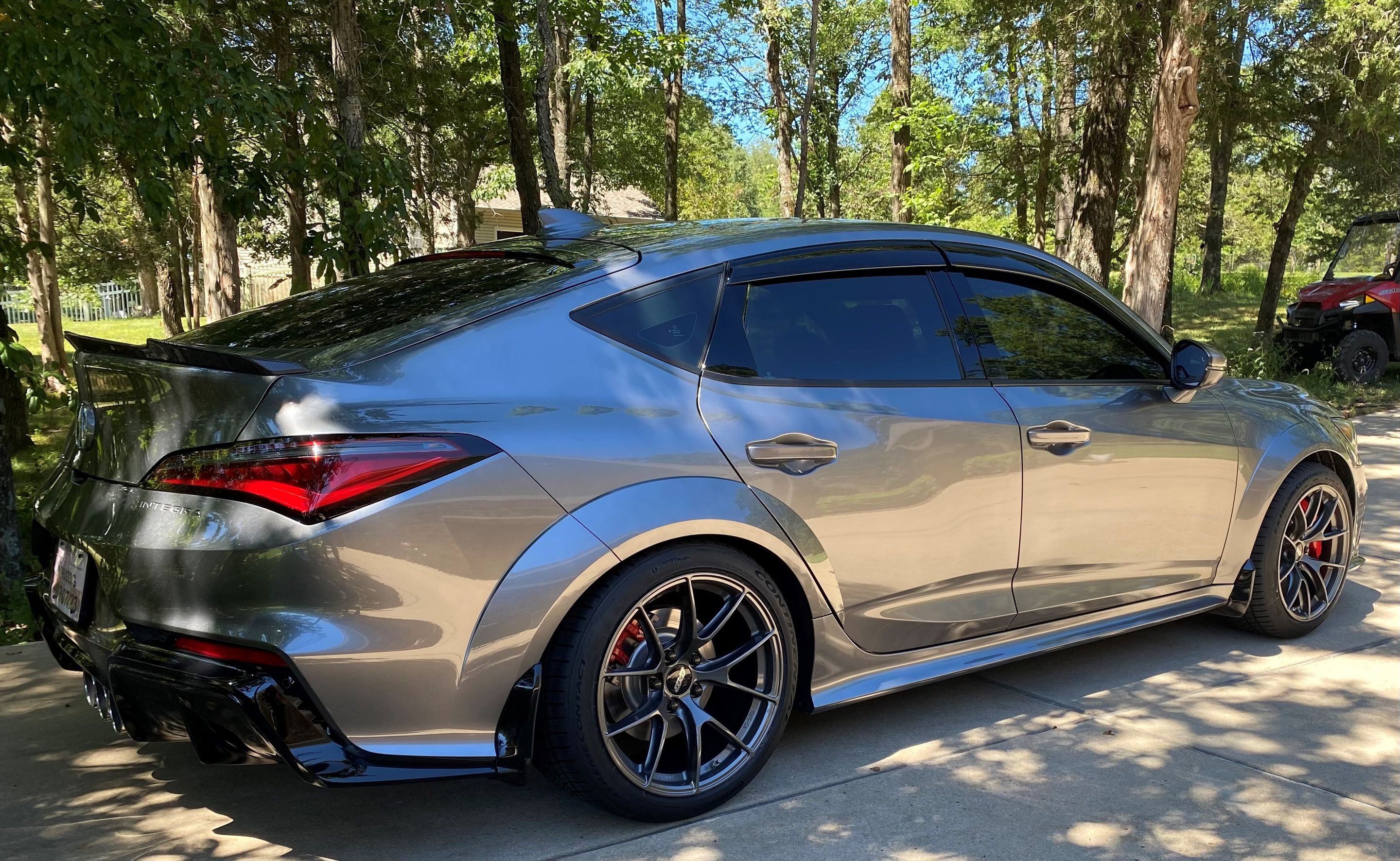 Grey Acura DE5 Integra Type-S with 18" VS-5RS Apex wheels in Anthracite