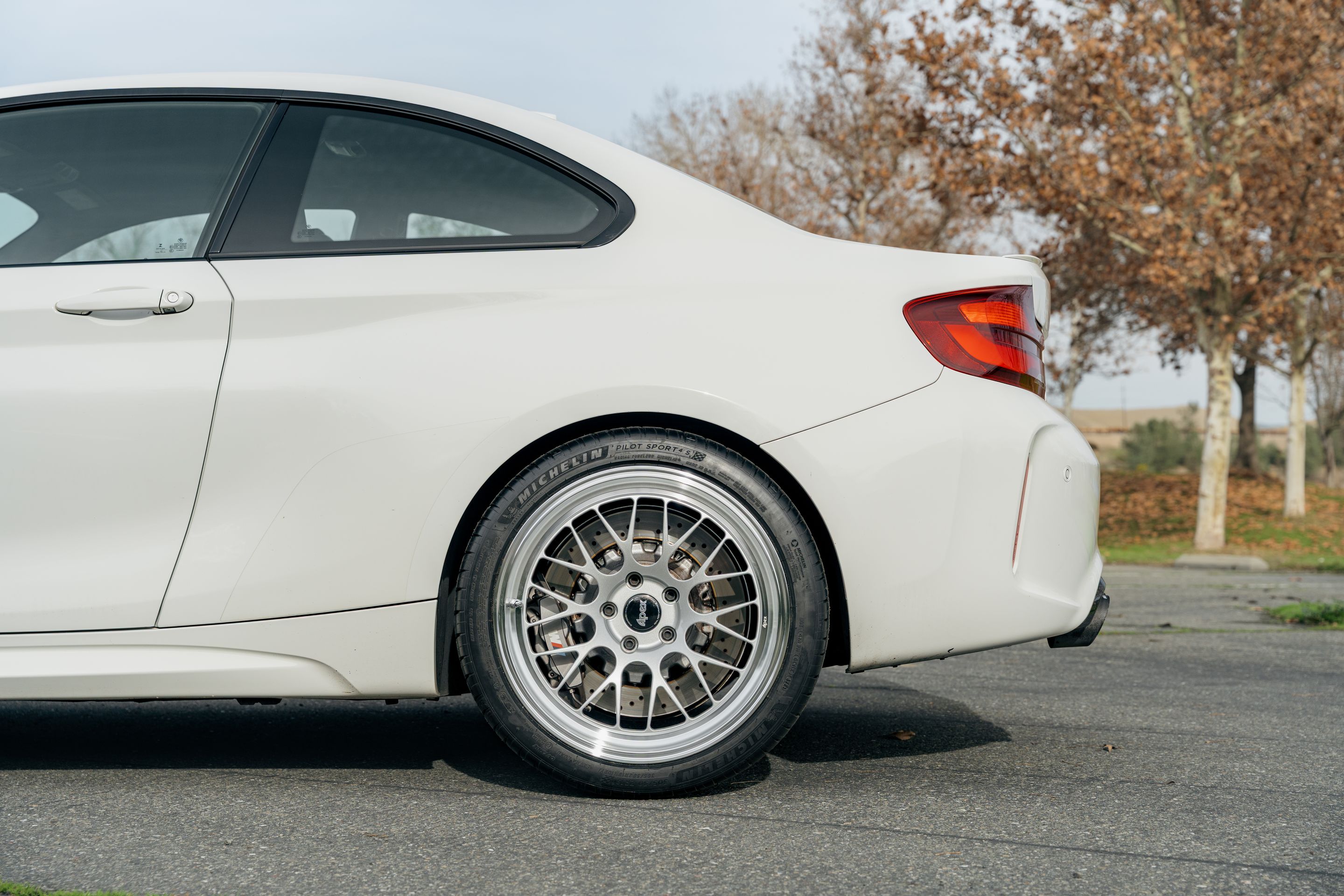 White BMW F87 M2 with 19" ML-10RT Apex wheels in Machined Lip Race Silver