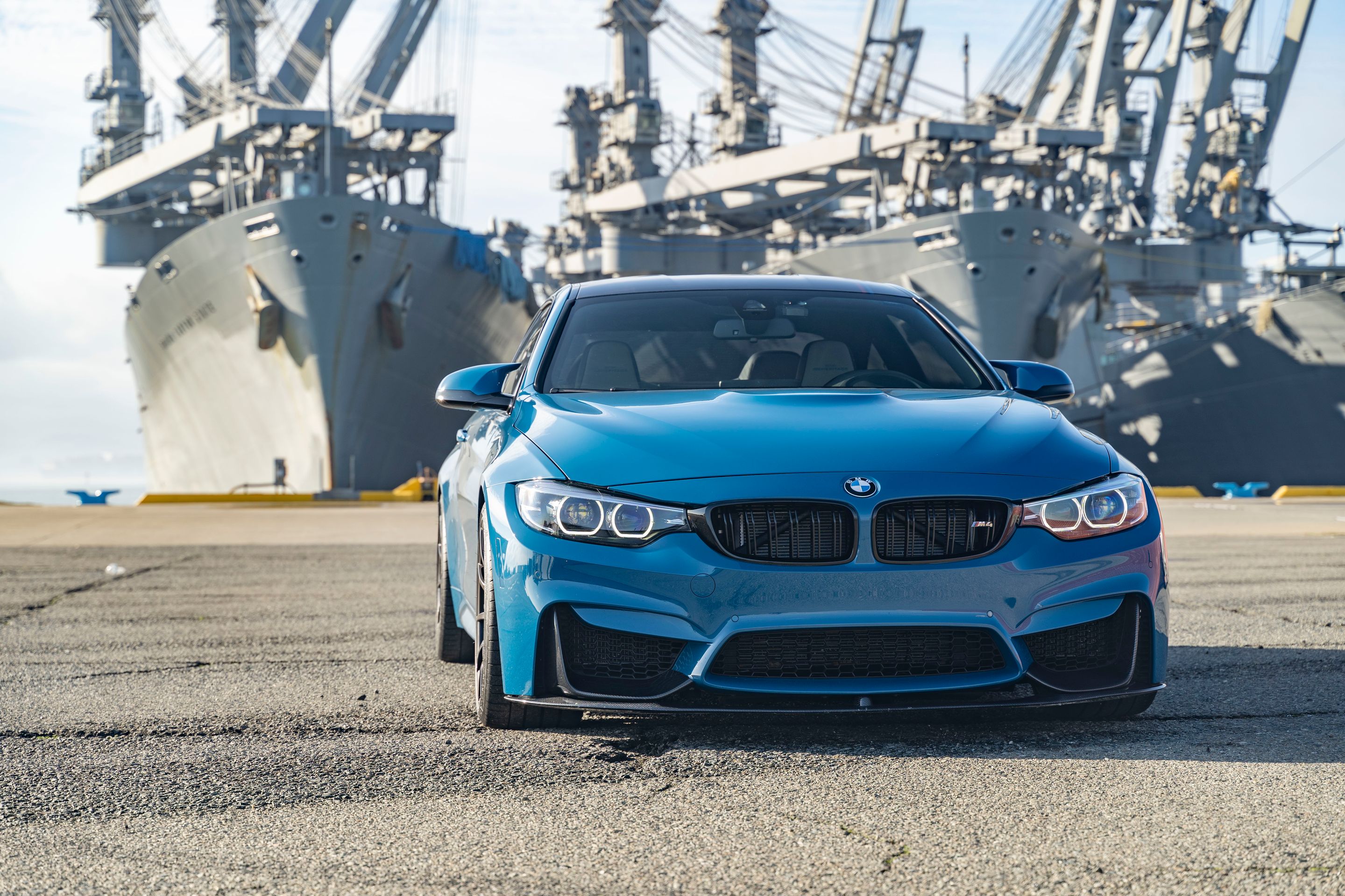 Blue BMW F82 Coupe M4 with 19" SM-10 Apex wheels in Satin Black