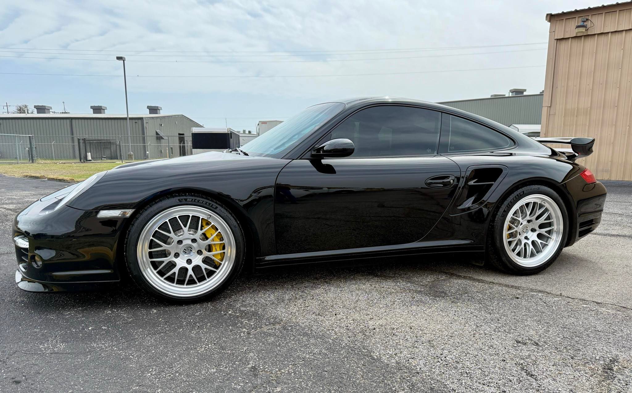 Black Porsche 911 997 Turbo with 19" ML-10RT Apex wheels in Machined Lip Brushed Clear