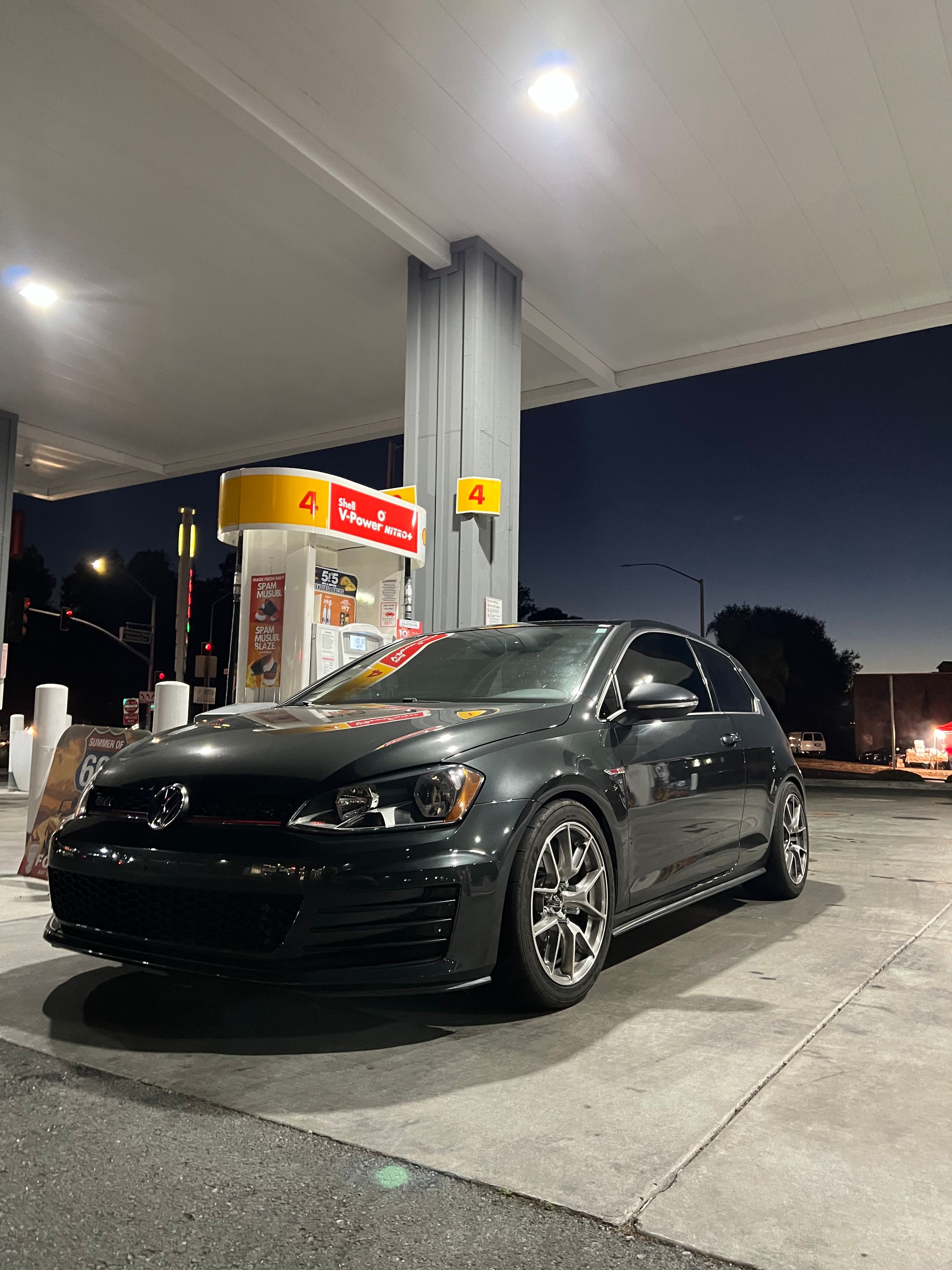 Grey VW MK7 GTI with 17" VS-5RS Apex wheels in Brushed Clear