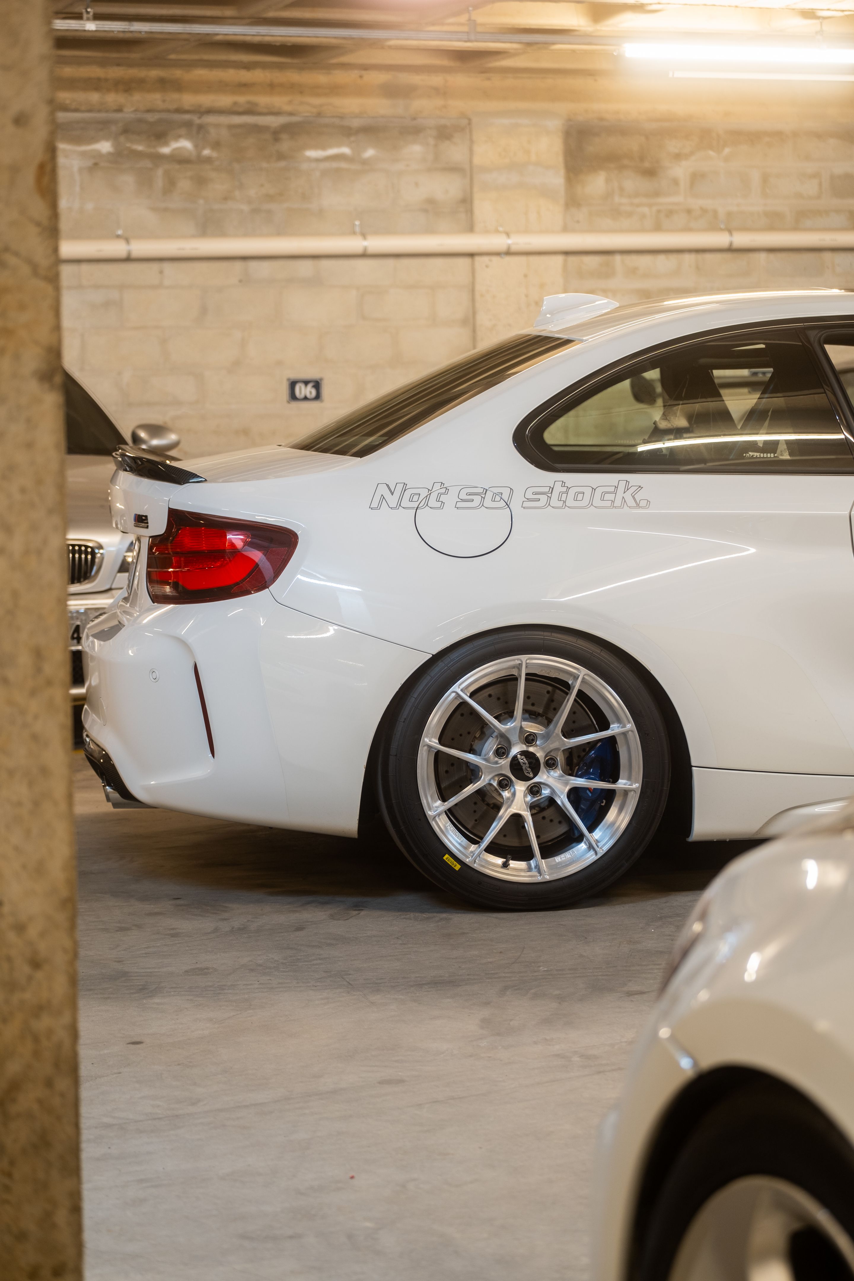 White BMW F87 M2 with 18" VS-5RS Apex wheels in Brushed Clear