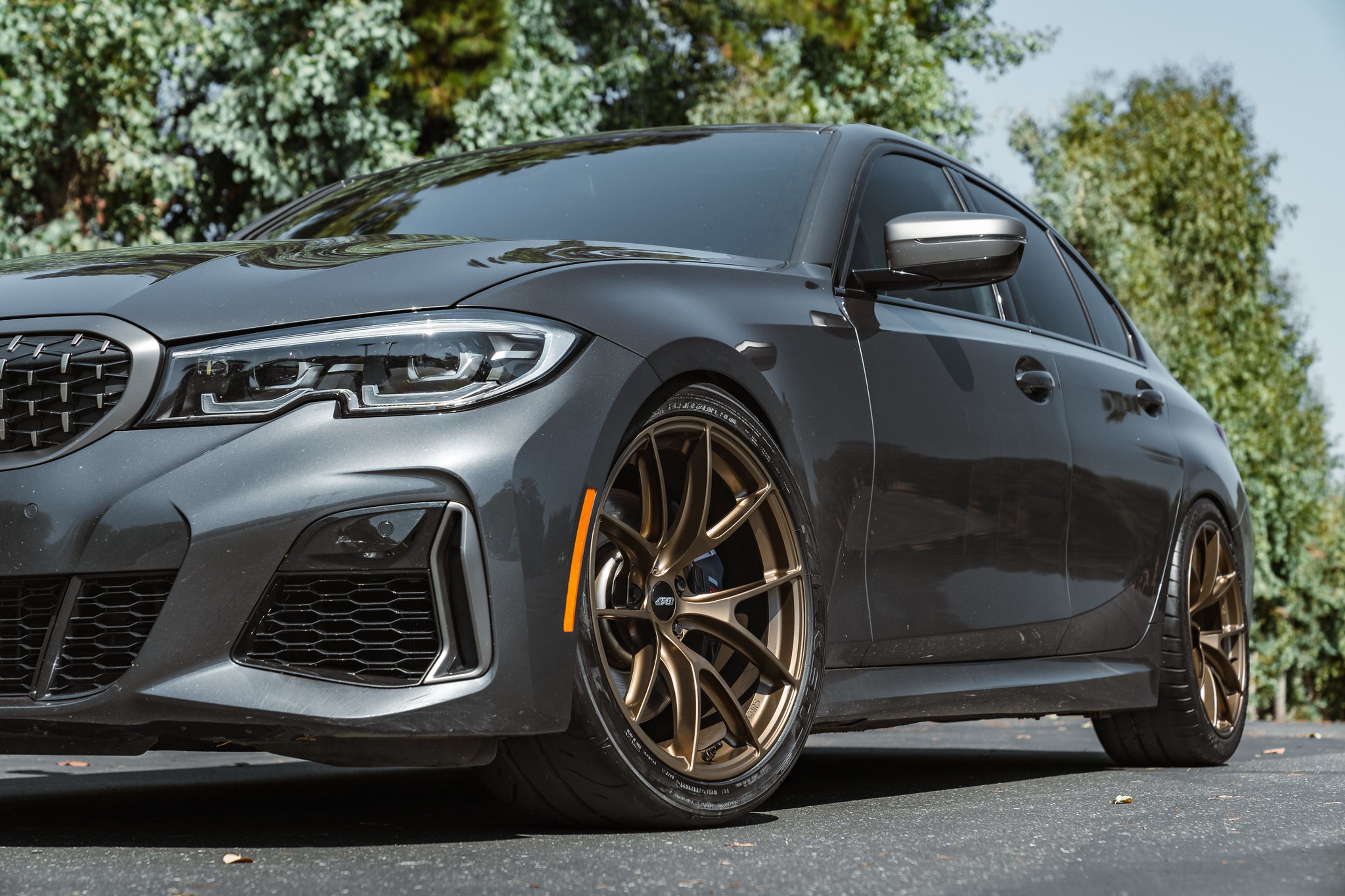 Grey BMW G20 Sedan 3 Series with 19" VS-5RS Apex wheels in Satin Bronze