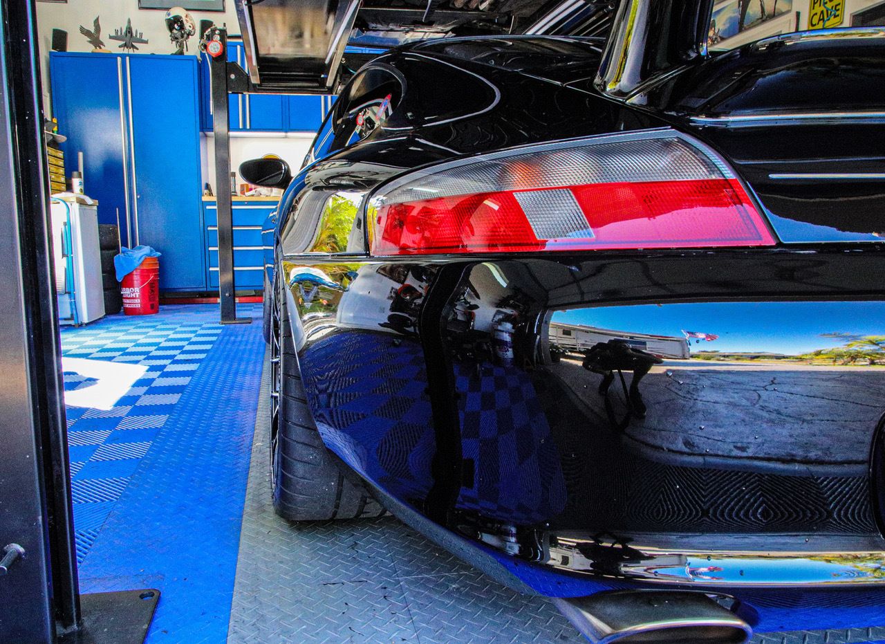 Porsche 911 996 GT3 with 18