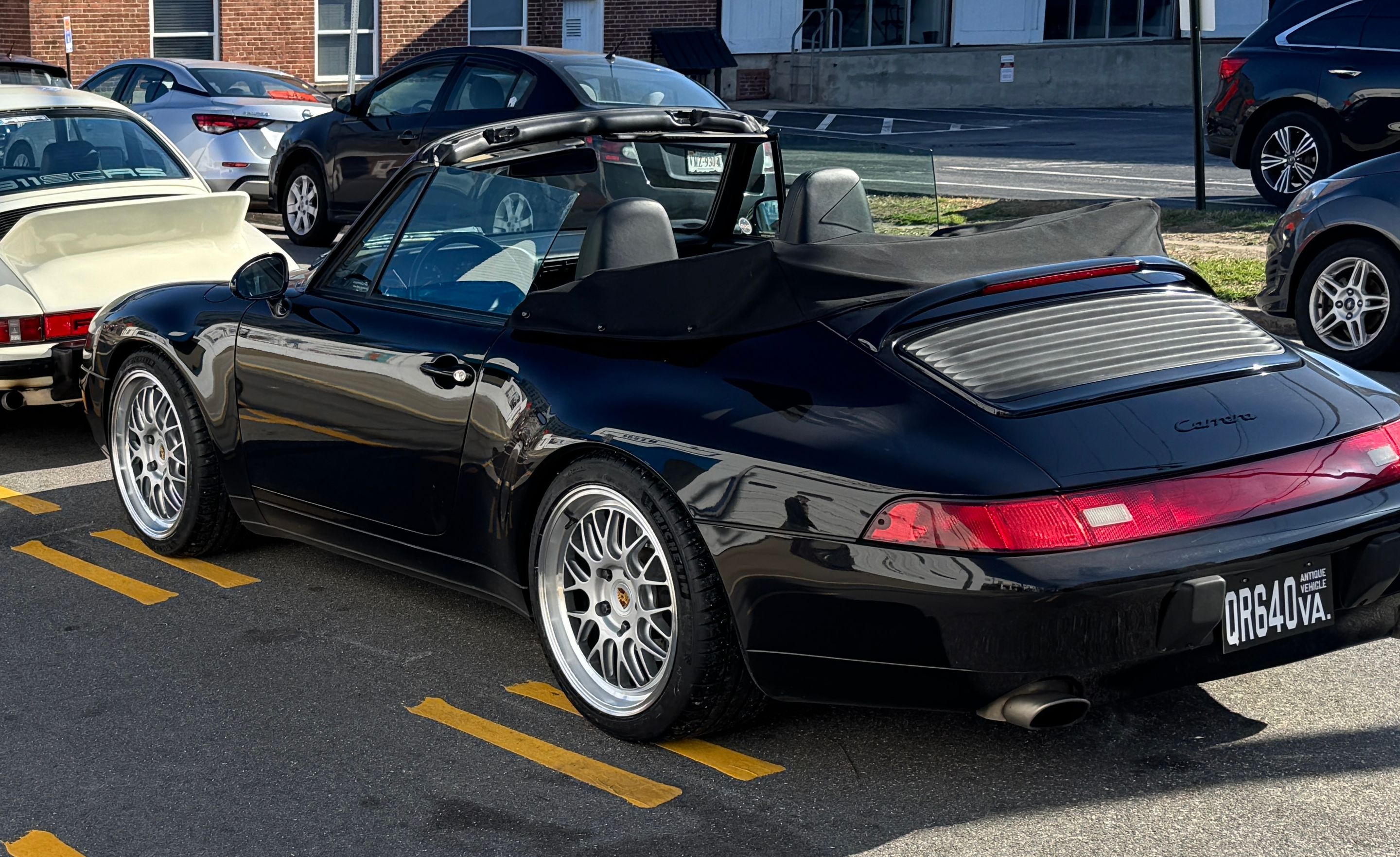 Black Porsche 911 993 Carrera with 18" ML-10RT Apex wheels in Machined Lip Race Silver